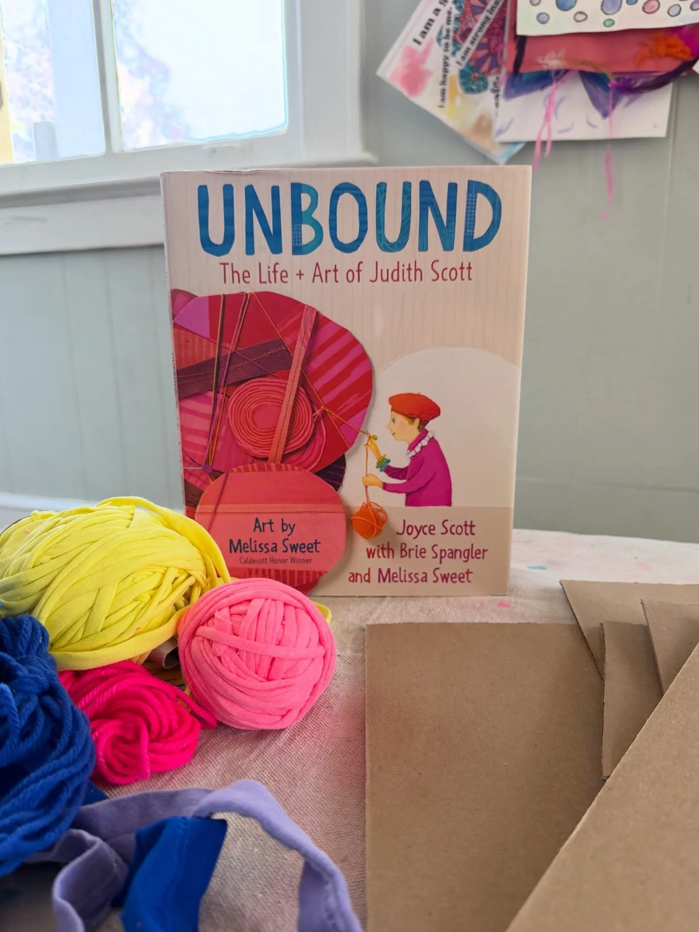 Exploring the work of Judith Scott with our homeschoolers this week&mdash;an artist with Down syndrome who was born deaf. 
Her art reminds us that creativity doesn&rsquo;t need words&hellip; just needs space, time, and freedom to explore. ✨

Using ca