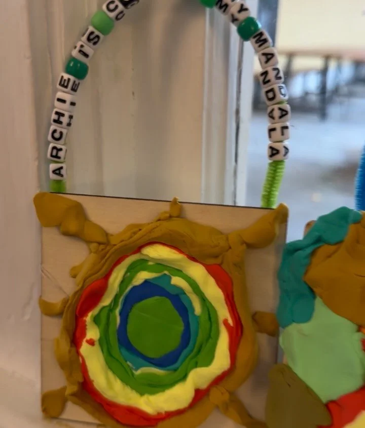 Mandalas are one of my favorite ways to teach mindfulness to kids&hellip; they blend creativity, self-expression, focus, and SO MUCH joy. I love Mandala &amp; Mindfulness Week so much! ✨

Mandalas invite us to slow down, notice the little details, an