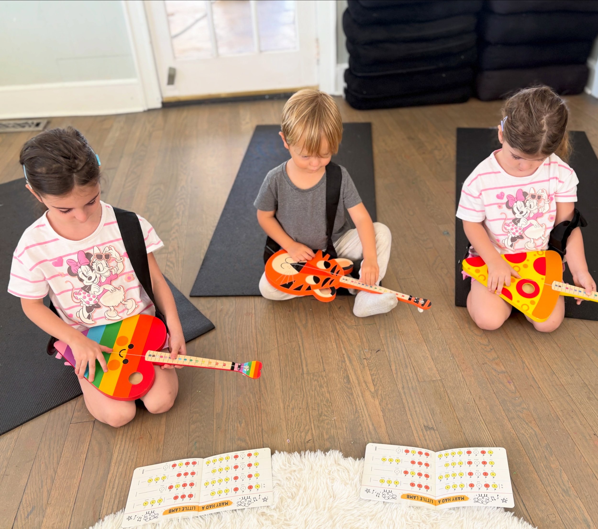 A moment for these CUTEST beginner guitars &amp; musicians! 🥹🎸🤩

I&rsquo;ve been wanting to add an exploratory, play-based music class for ages, but it was going to take exactly the right teacher. We have her now! Ms. Britt comes to us with an ele