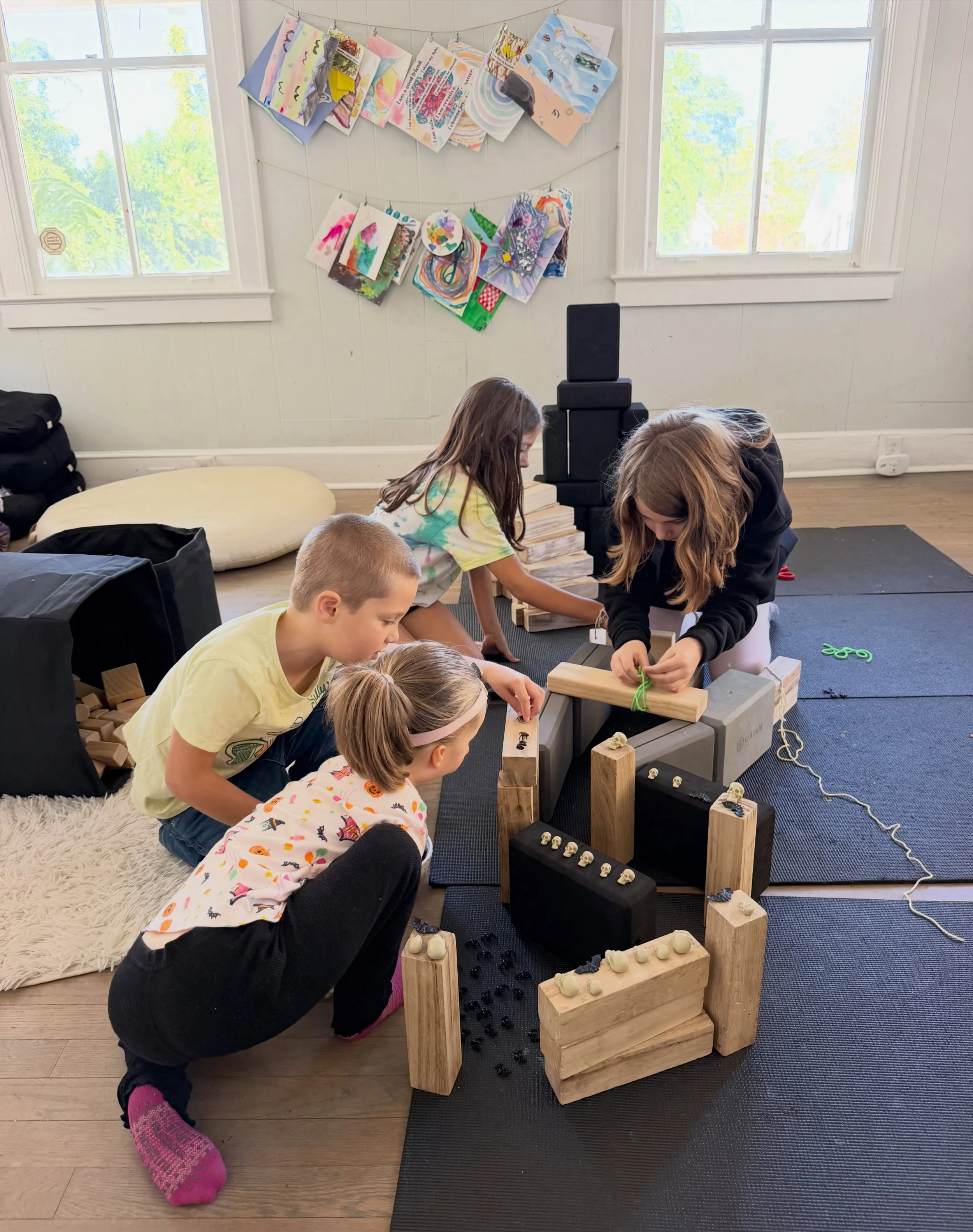 What happens when you bring together children of different ages and abilities? THIS! ✨

The invitation was simple: build a spooky house together using the materials provided

The elaborate ideas, thoughtful details, and creativity were SOO fun to wat