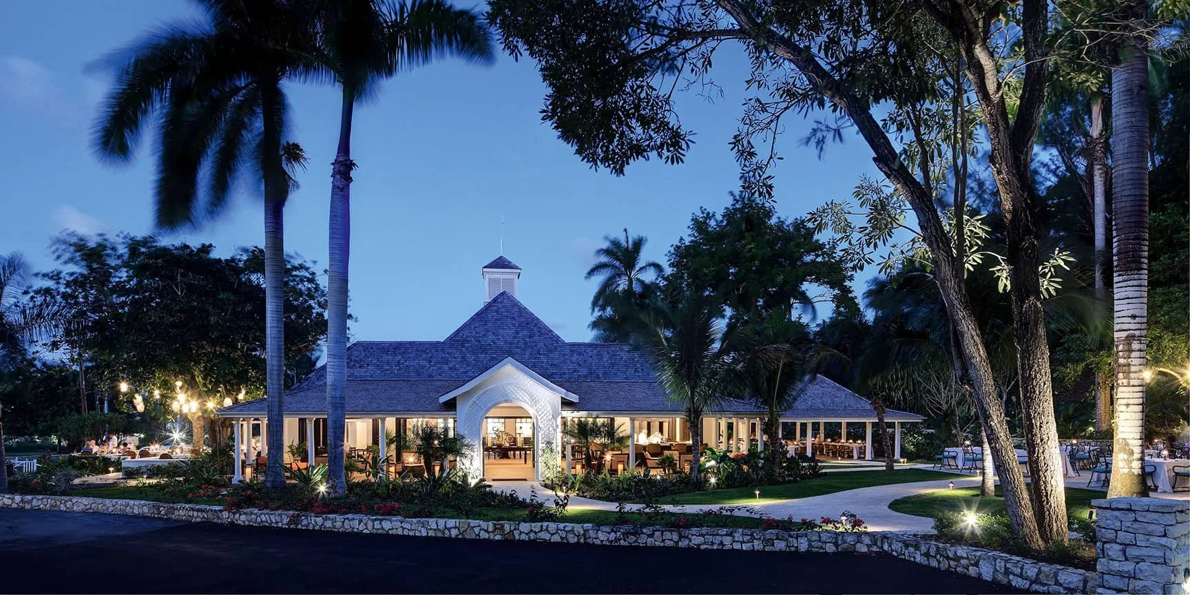 fb_sugar_mill_exterior_night03.jpg