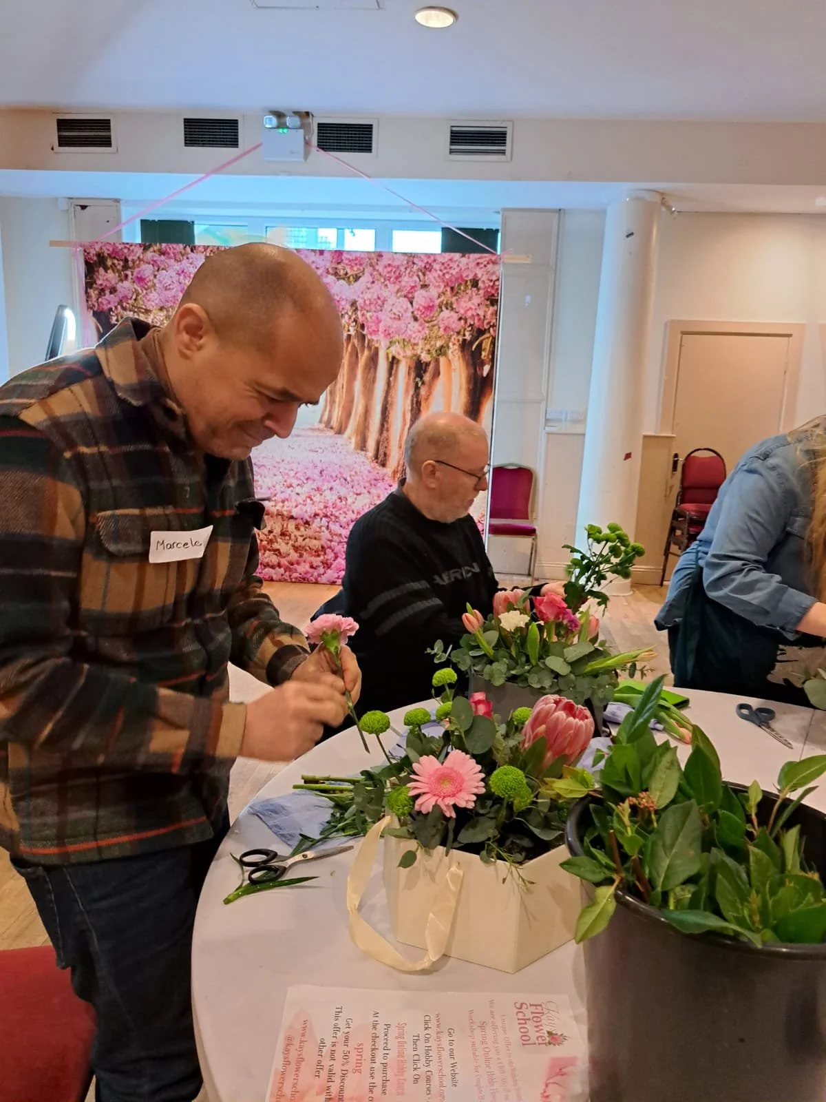 Spring Flower Arranging Workshop at Kays Flower school — Kay's Flower ...
