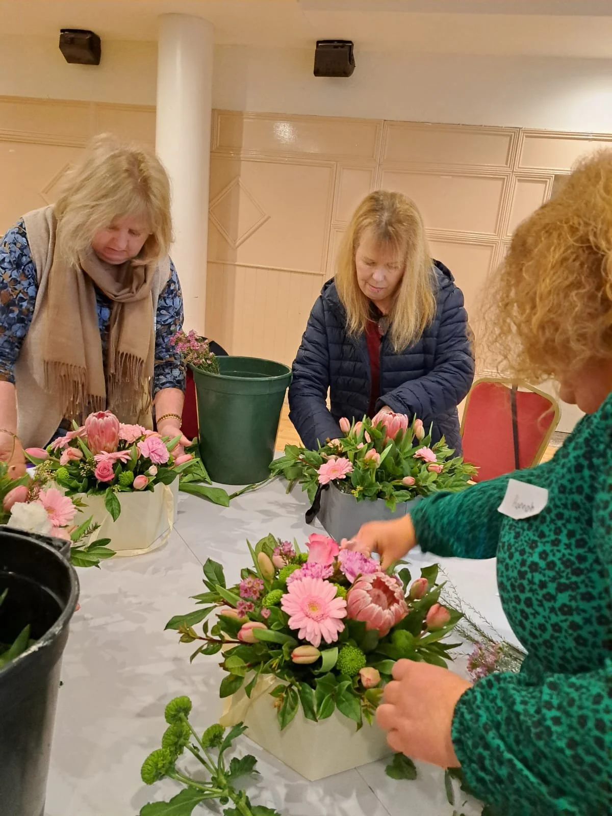Spring Flower Arranging Workshop at Kays Flower school — Kay's Flower ...