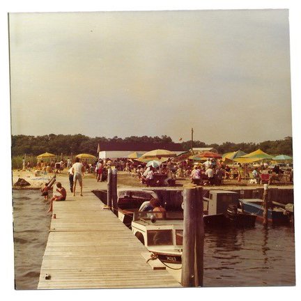 1thumbnail_Bellportboat basin and picnic 2 copy.jpg