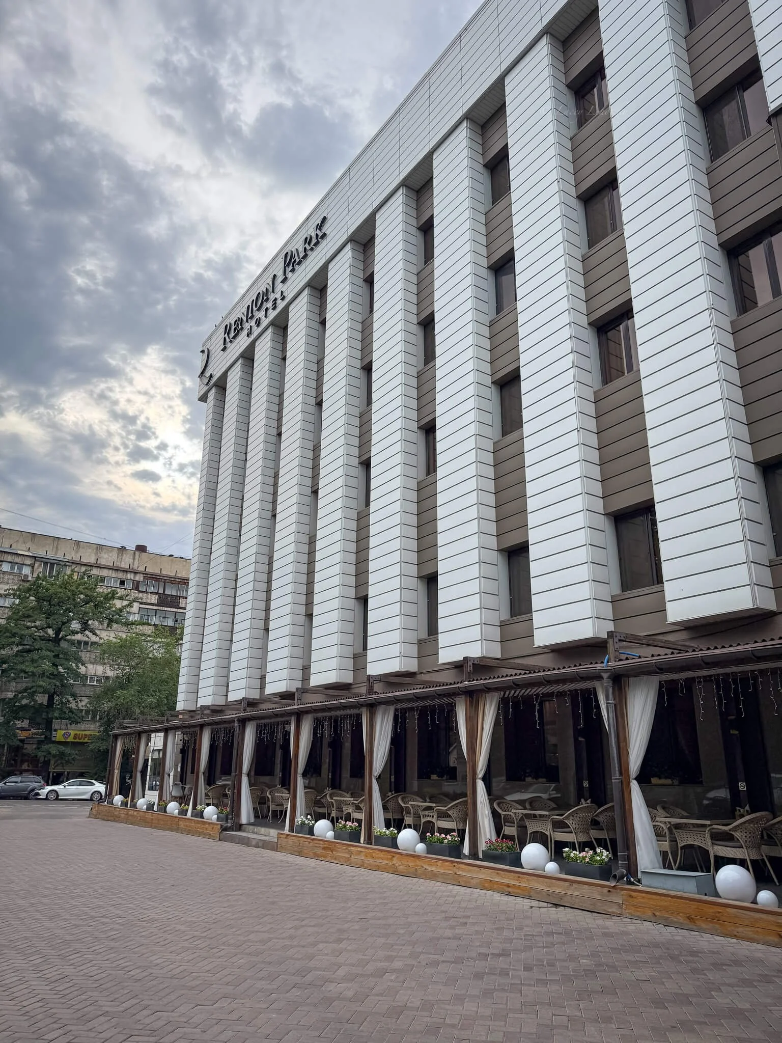 renion park hotel almaty kazakhstan-6.jpg