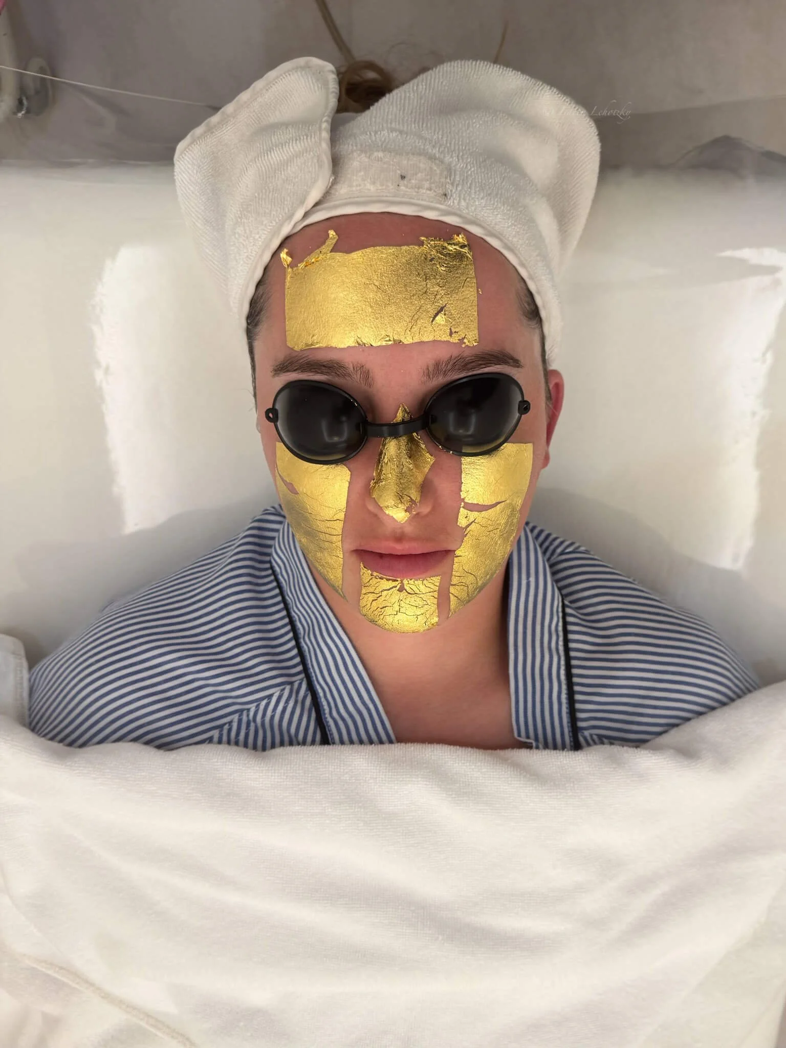lacey korean 24k gold facial seoul south korea.jpg