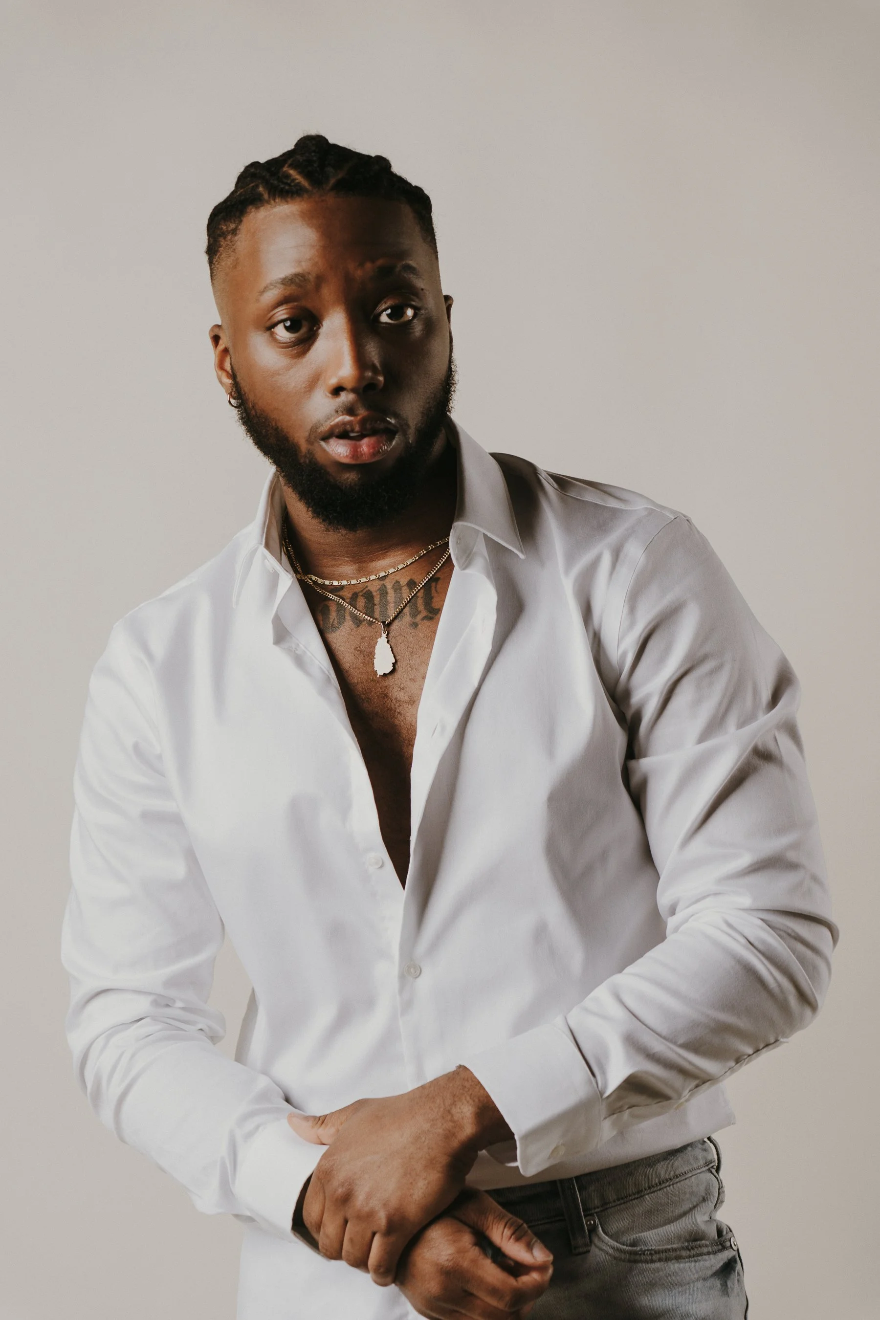 De Note-4- Aidan-Tooth-Photography-Toronto-Ontario-Canada-2022.jpg