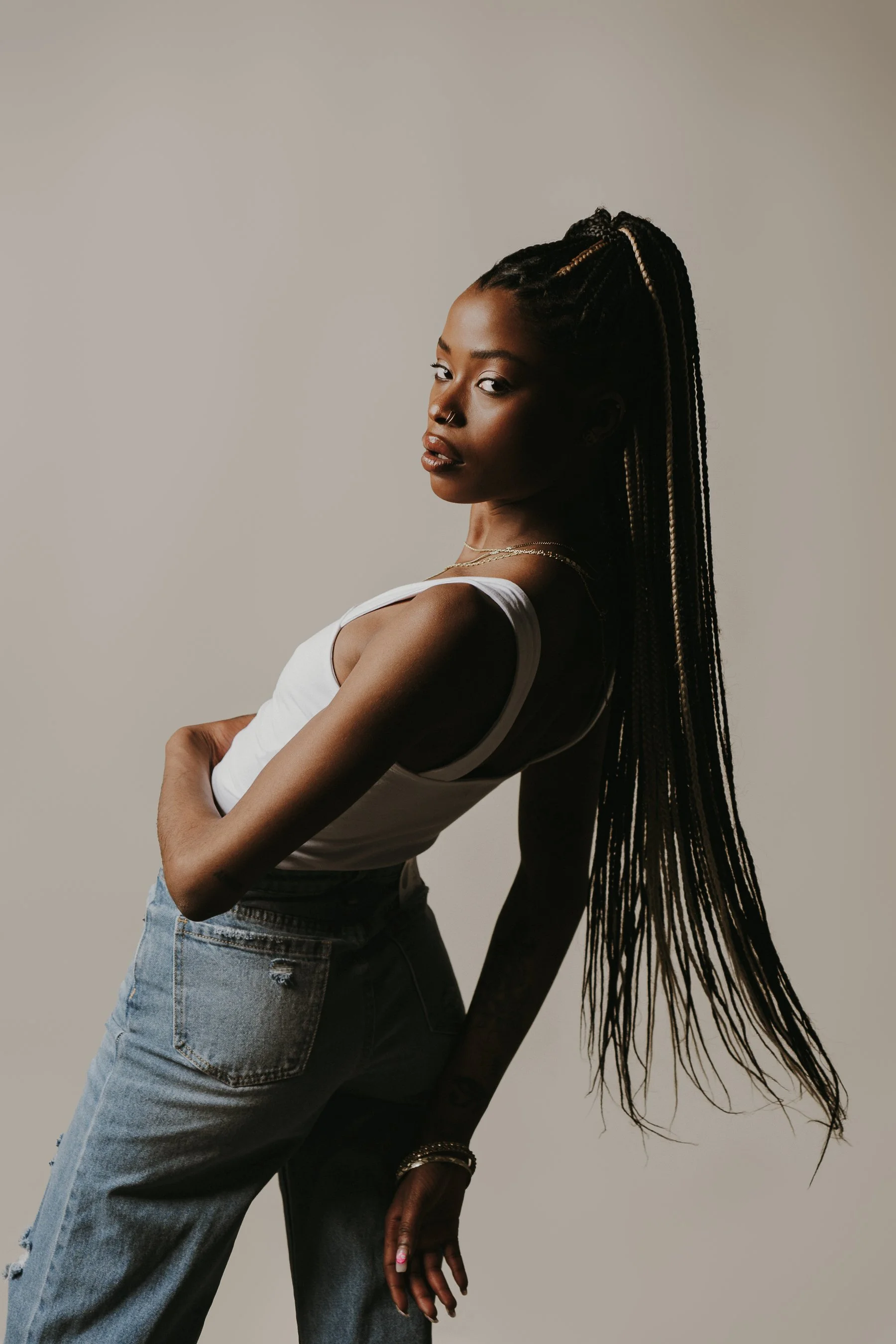 De Note-15- Aidan-Tooth-Photography-Toronto-Ontario-Canada-2022.jpg