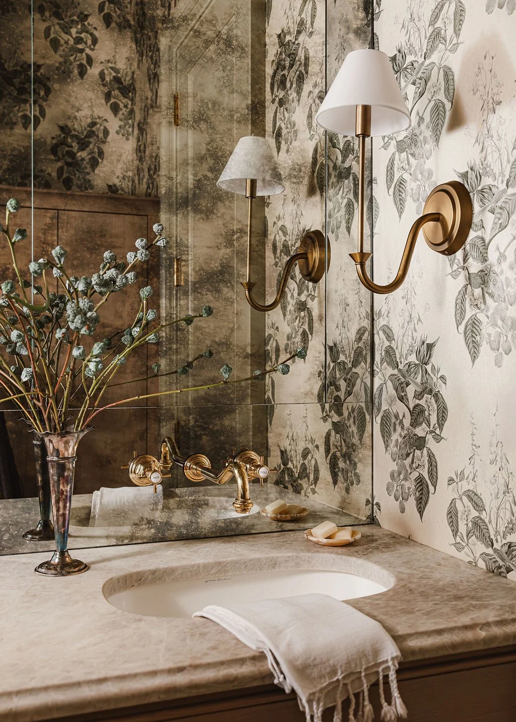 KATEHAYNES-LOYDBUILDERS_photoby_ABIGAILJACKSON_FOXRIDGE-80.jpg