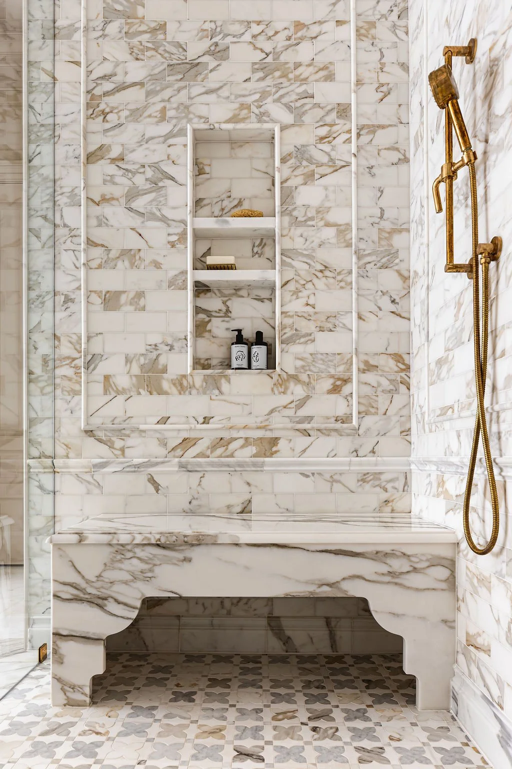 KATEHAYNES-LOYDBUILDERS_photoby_ABIGAILJACKSON_FOXRIDGE-27.jpg