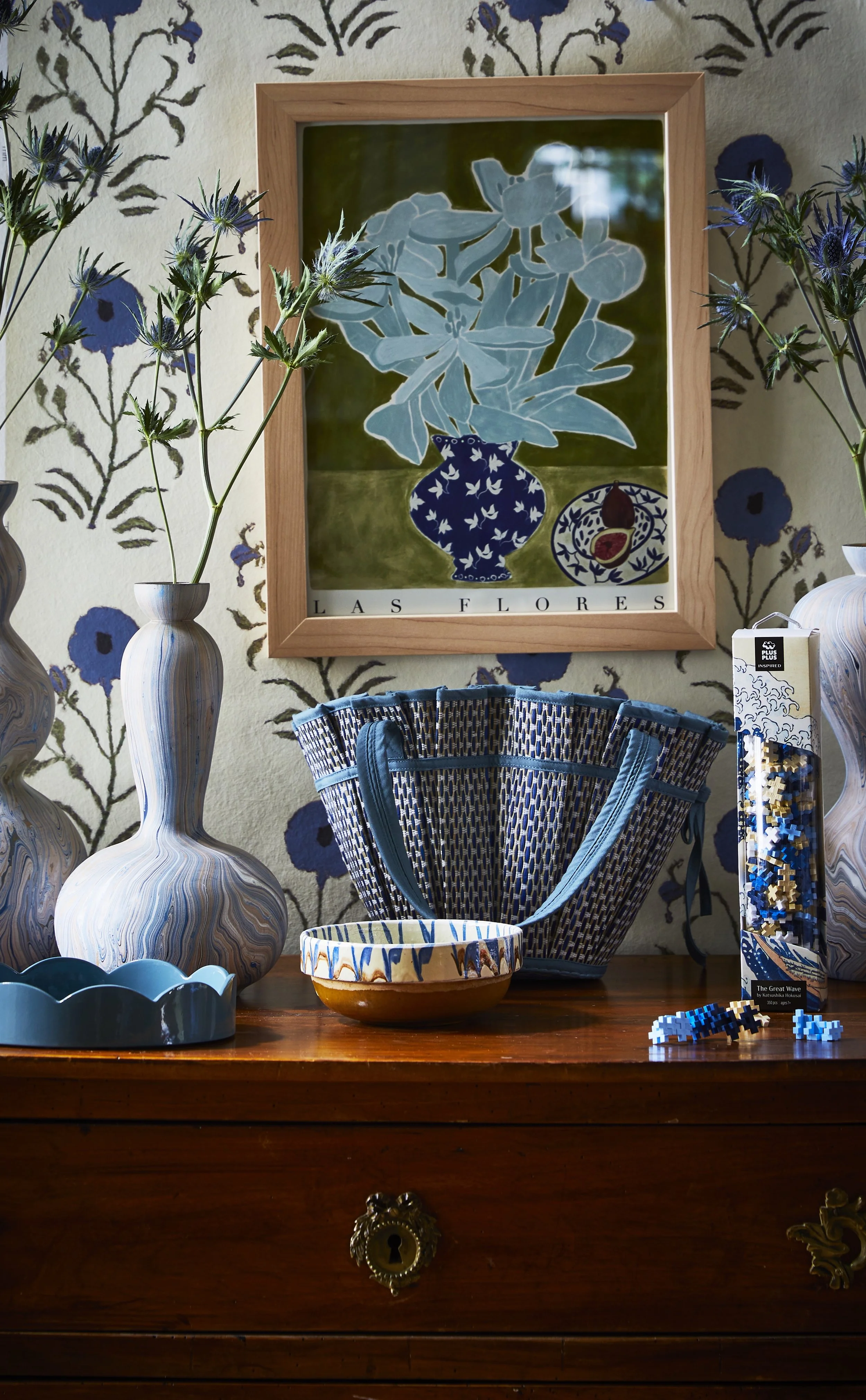 GIFT GUIDE BLUE.jpg