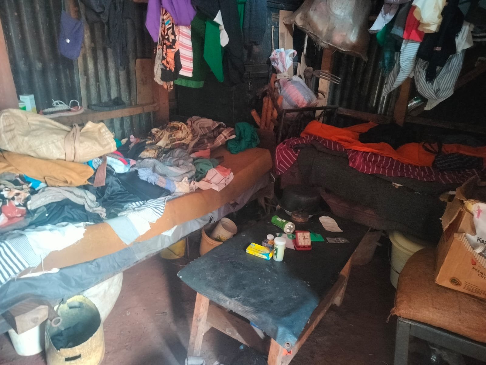 This is how the bedroom looked. There was a makeshift bed in it.