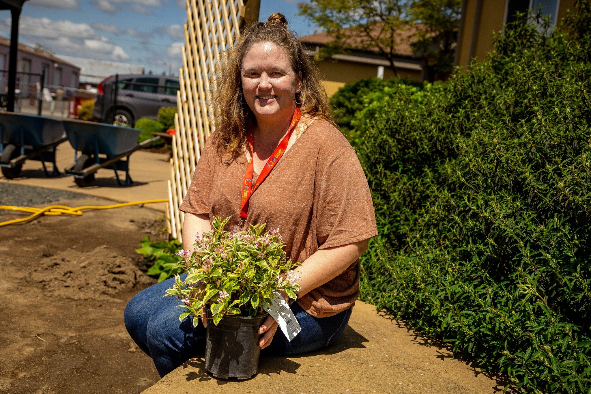 Women's Life Change members Erin and Karissa, and volunteer Mary took advantage of the beautiful weather to start adding some flowers to the newly constructed garden in the back of the WLC house. We can't wait to see it all come together!