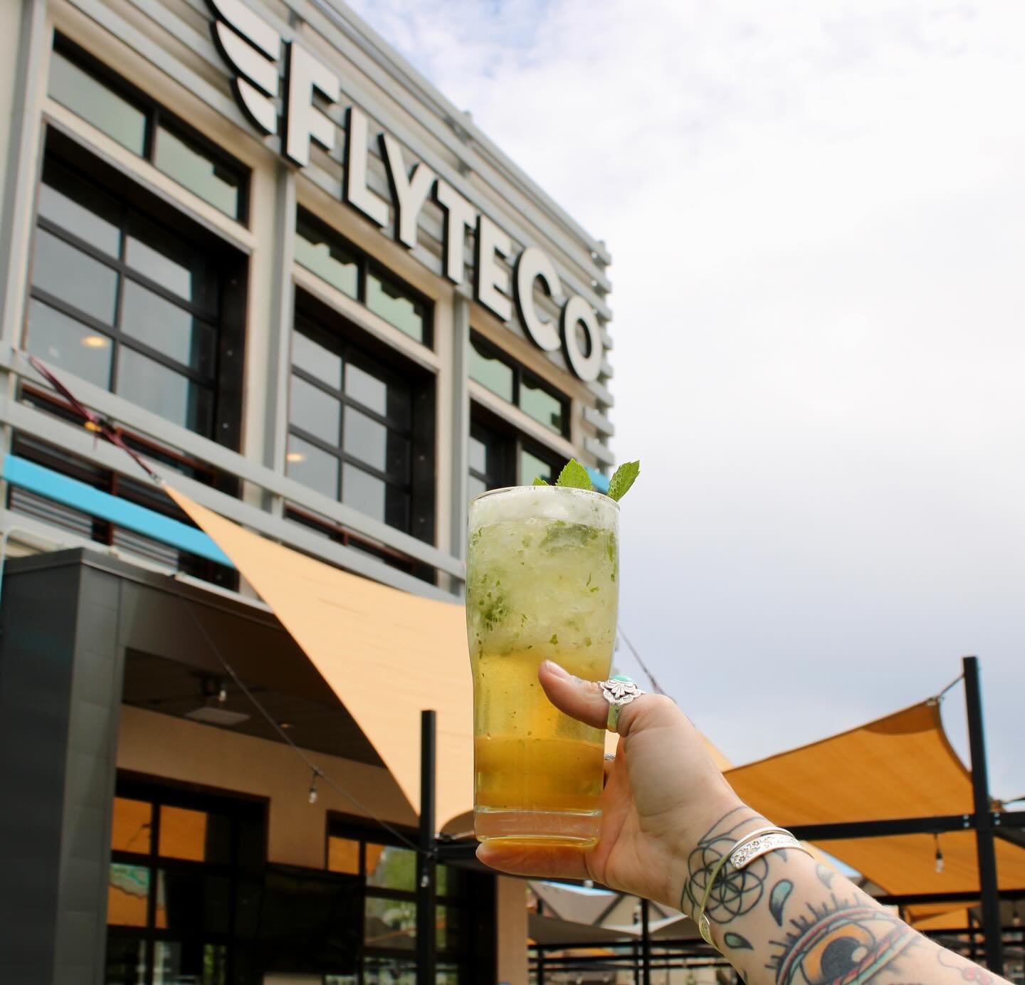 Mint Juleps Anyone? The Kentucky Derby is THIS Saturday, and we’re hosting the ultimate Watch Party you won’t want to miss!👒🐎
Join us for:
• New 150” Projector Screens for race-day viewing
• Crazy Hat Contest – Pr