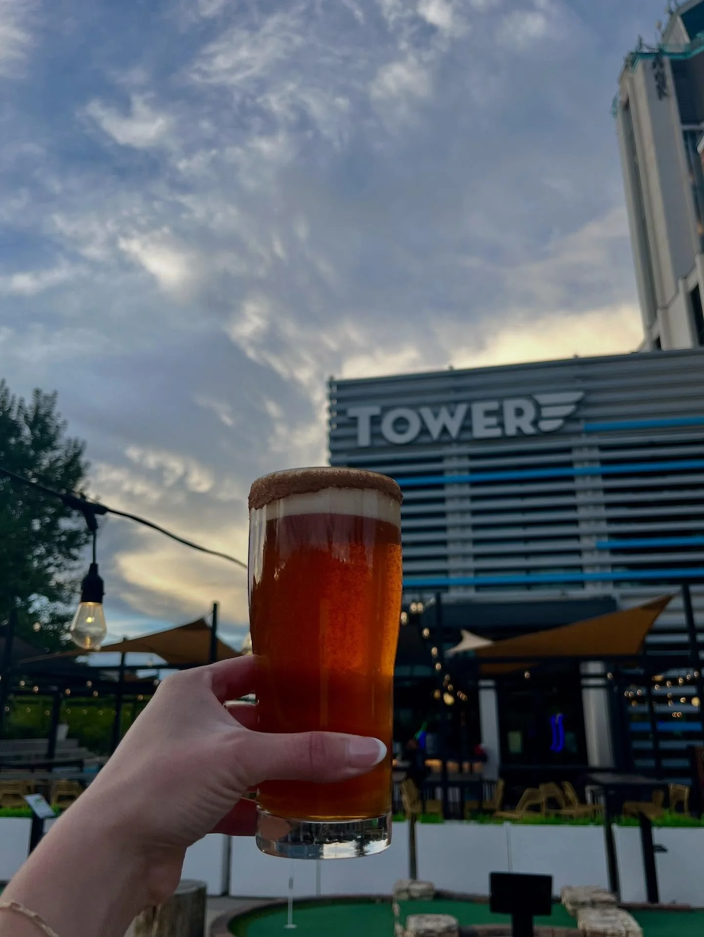 ‘Tis the season🎃 Now serving Pumpkin Beer with the choice of a cinnamon sugar rim!
#happyfall