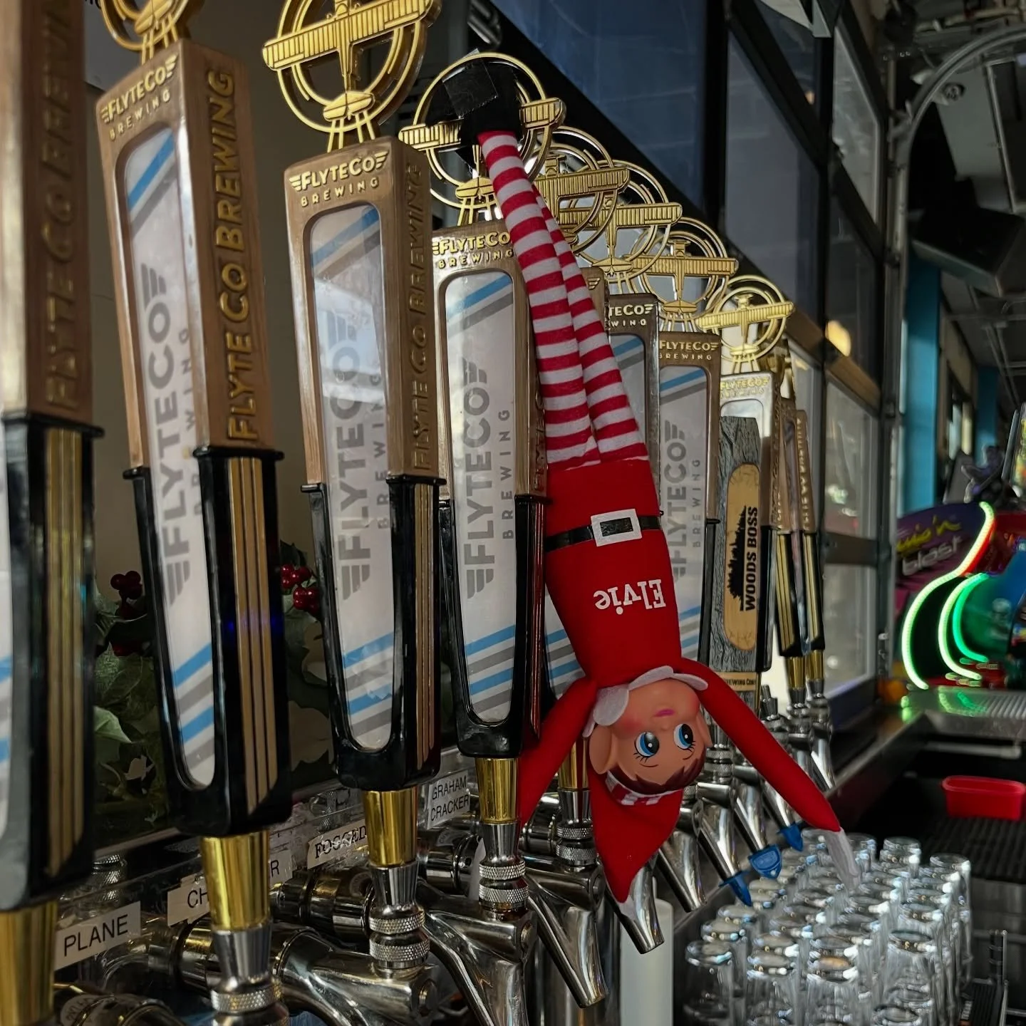 Elvie has been flying around the Tower causing trouble&hellip; who knew such a small guy could reach the top shelf?!

#elfontheshelf