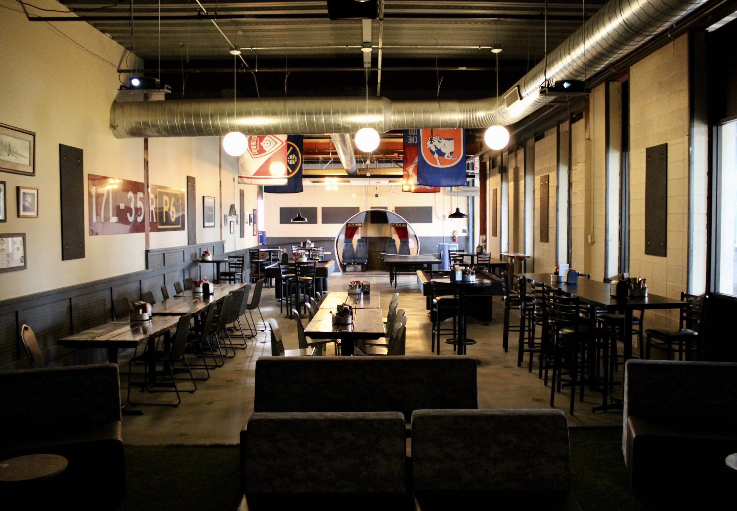 Game Room, seating area