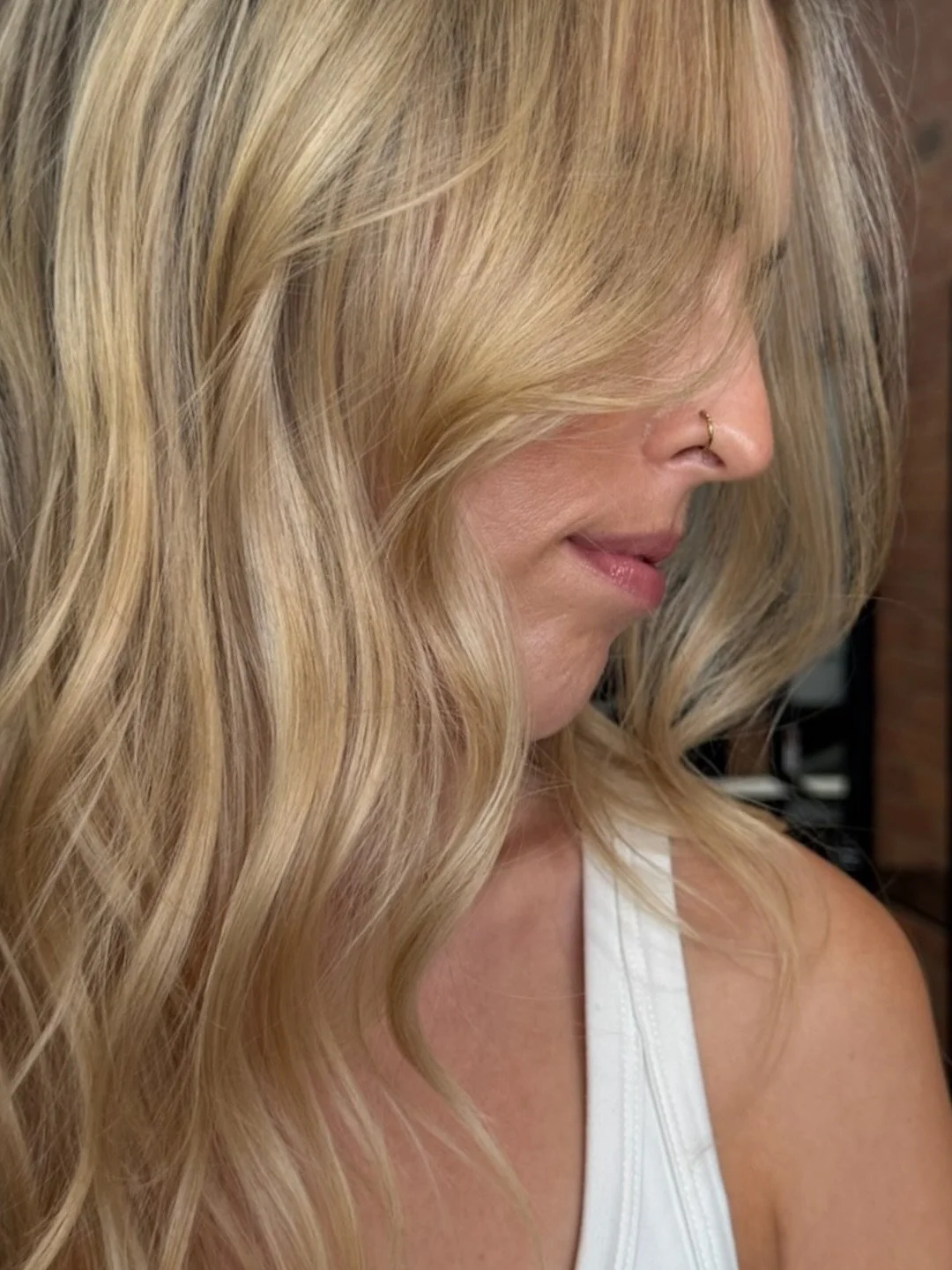 From dull + grown out to bright, blended and glowing again ✨

A fresh blonde refresh makes all the difference!

We softened the regrowth, brightened her blonde and brought the shine back without losing that effortless, lived in feel.

Healthy blonde 