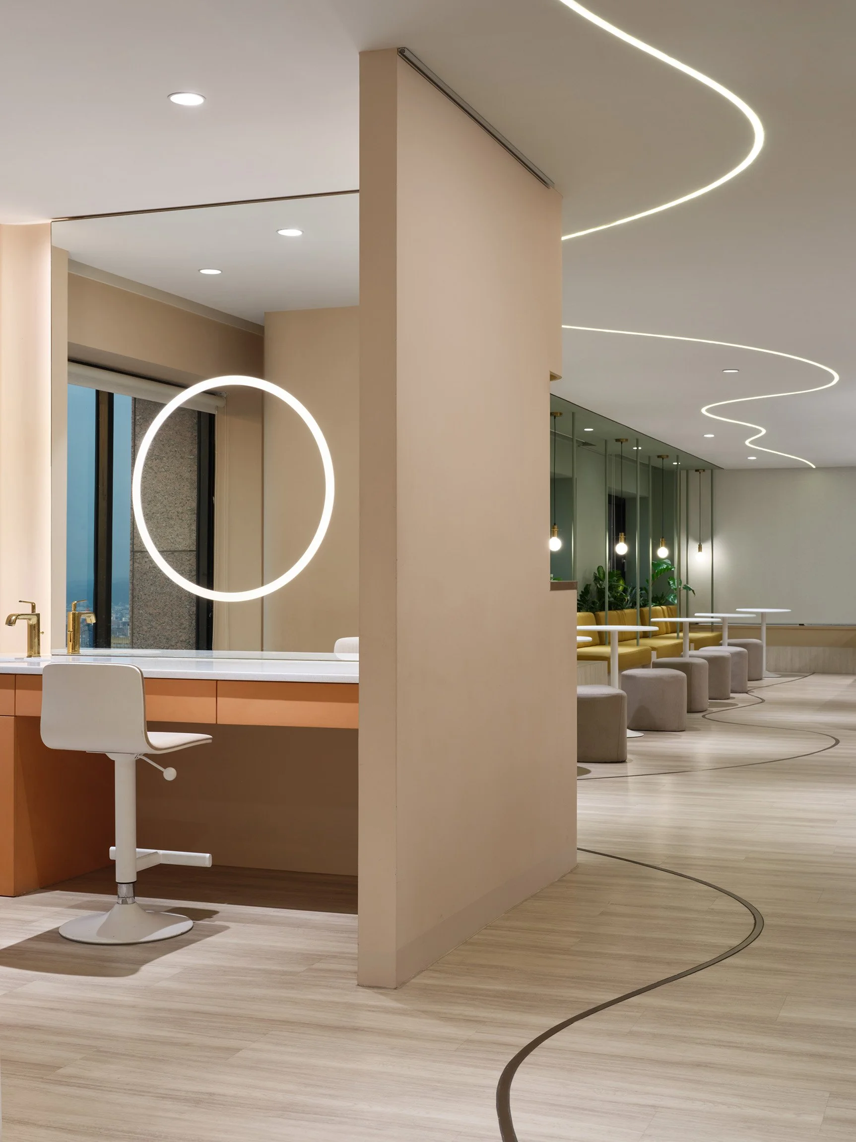 19_Bean Buro_Retail_BWL Taichung_Photos.jpg