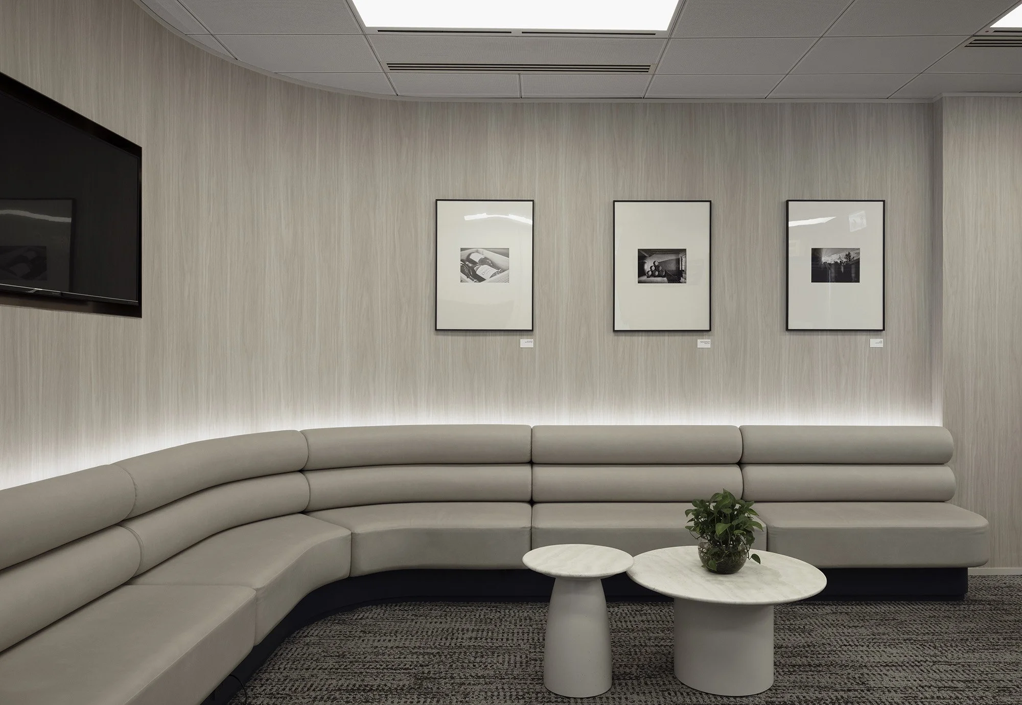 4_Bean Buro_Office Workplace_AXA Service Centre_Photos.jpg
