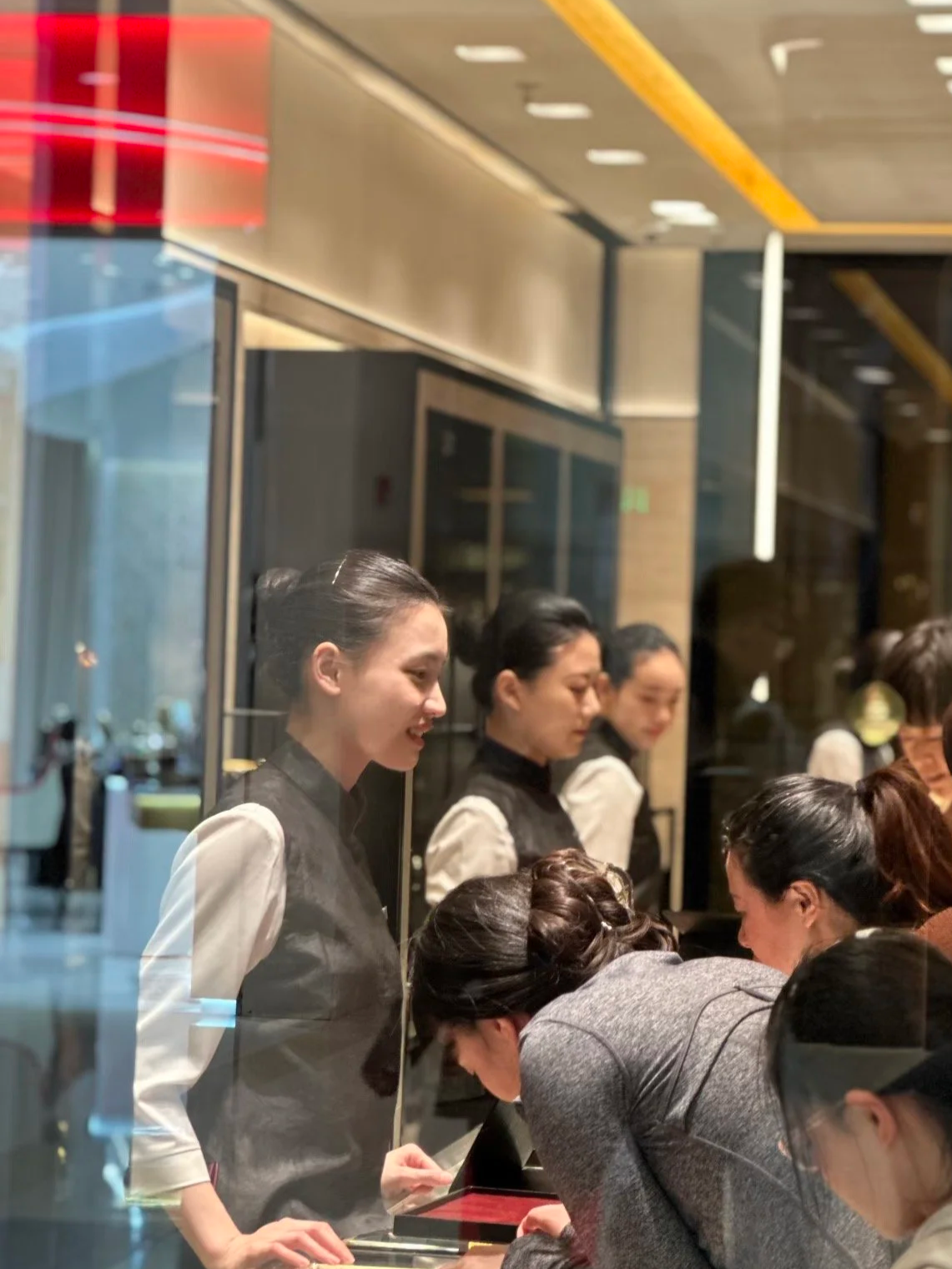Why Laopu Gold Is Outperforming Big Brands This Year – image 1 from Episode 55 newsletter