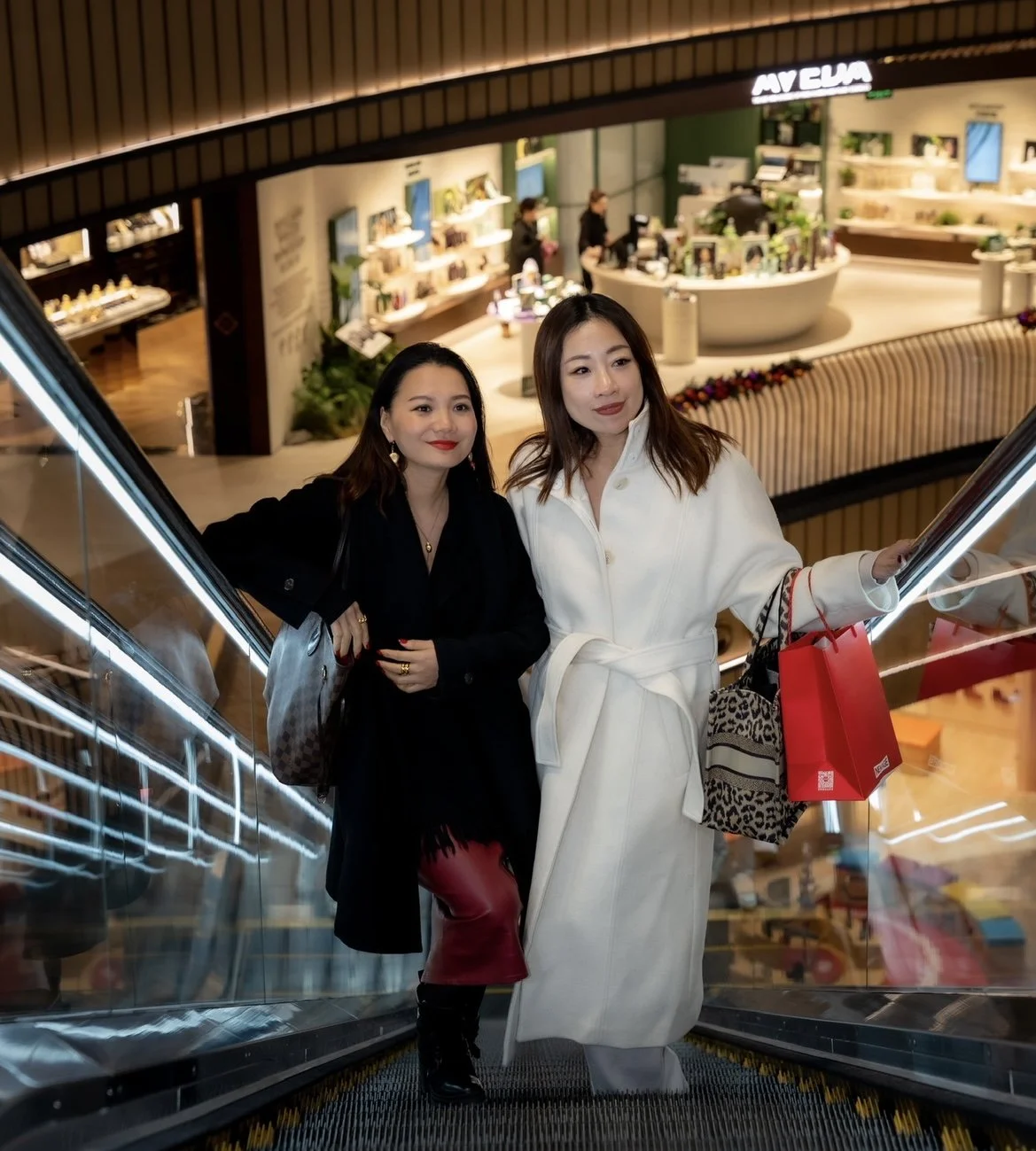 Is Your Retail Team Living Your Brand Story? – image 1 from Episode 34 newsletter