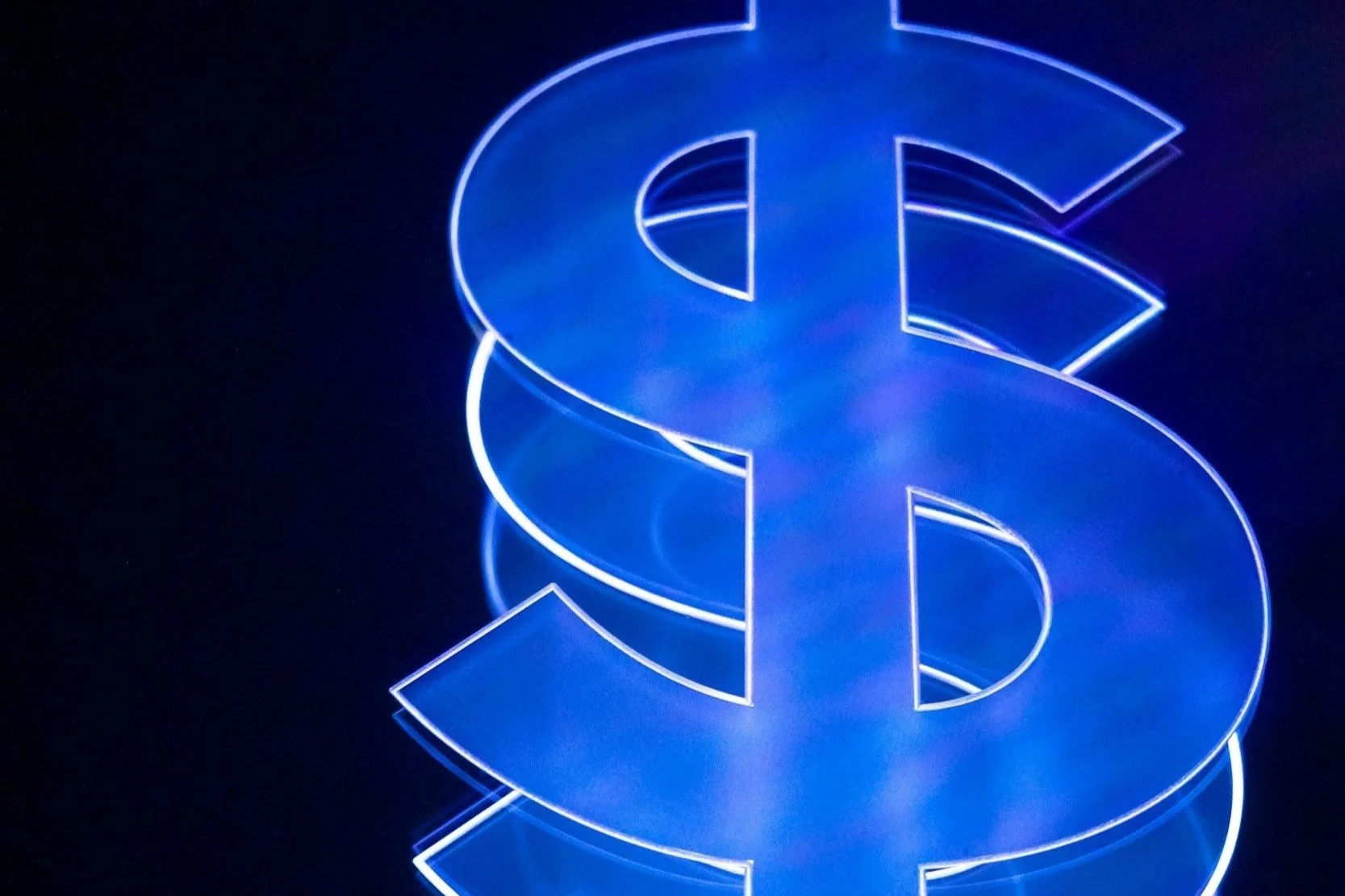 10 Tips for Getting Your Luxury Business to Thrive in 2025 – image 1 from Episode 15 newsletter