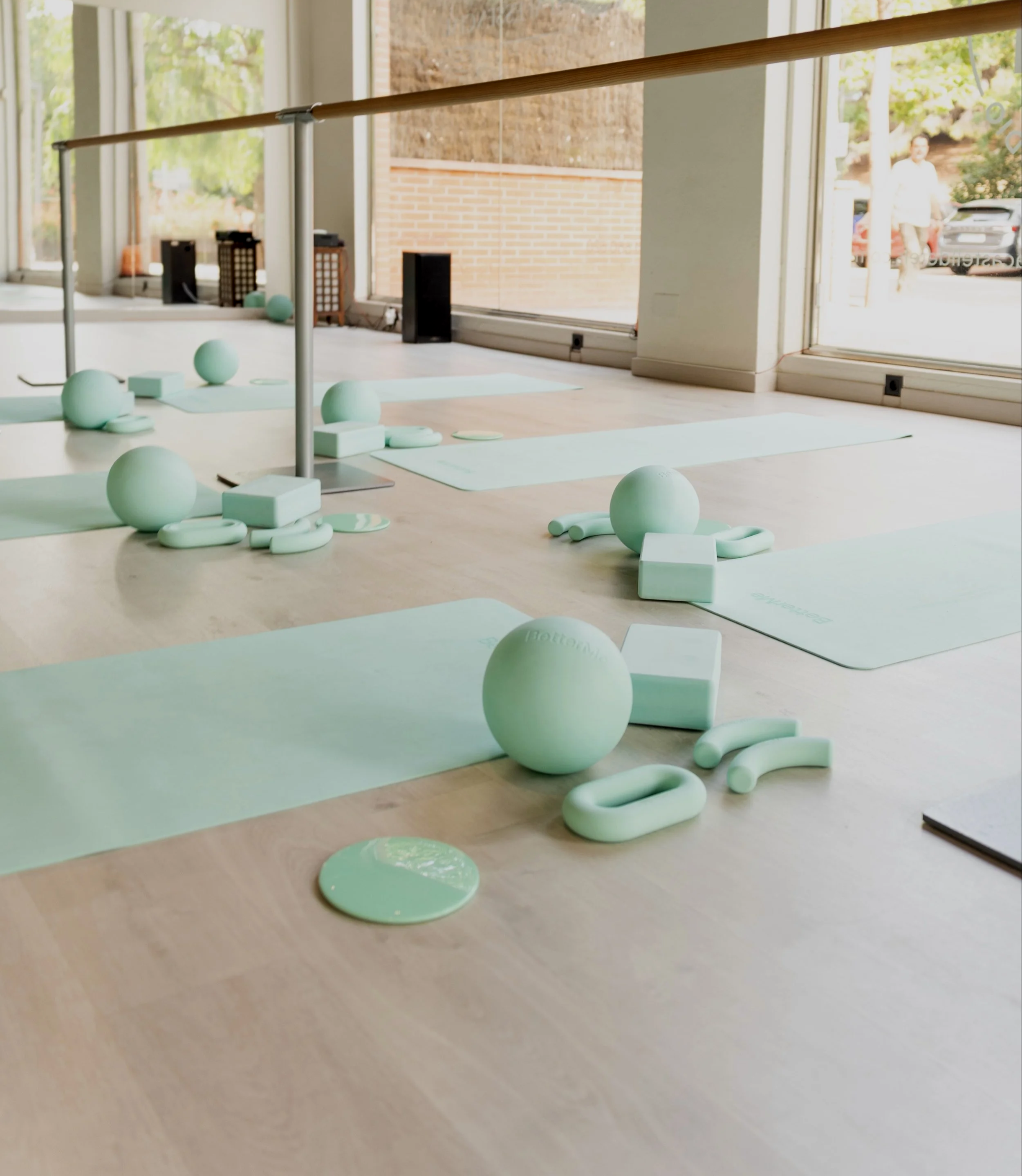YOGA EN CASTELLDEFELS. HATHA YOGA - BARREFIT - YOGA PARA NIÑOS - MEDITACIÓN 