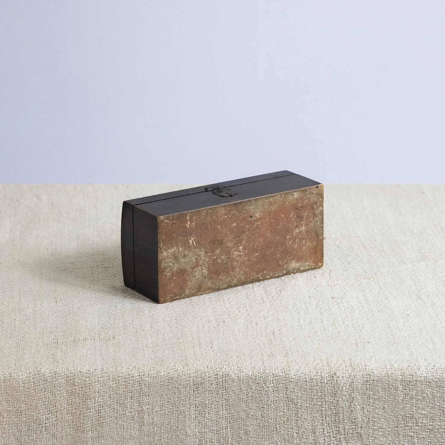Box20_Bottom.jpg