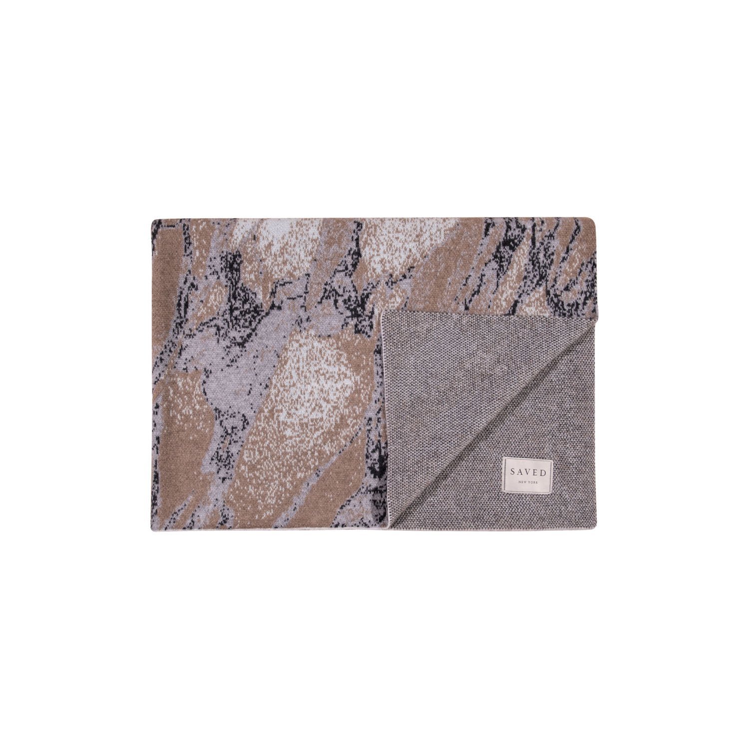 Calacatta_Home_FW22_Sceen_Mulit_Folded.jpeg