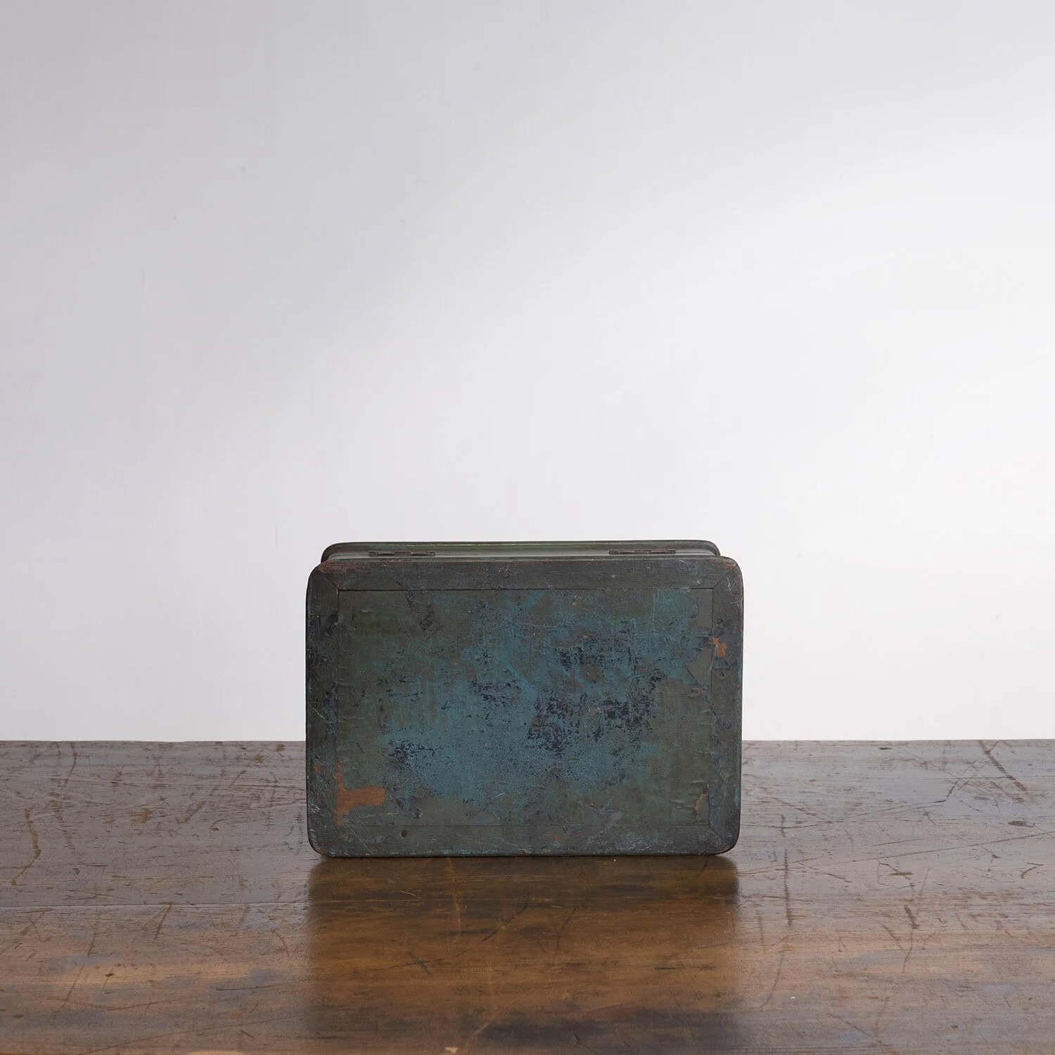 Chinoiserie_Paint_Decorated_Box_004.jpg