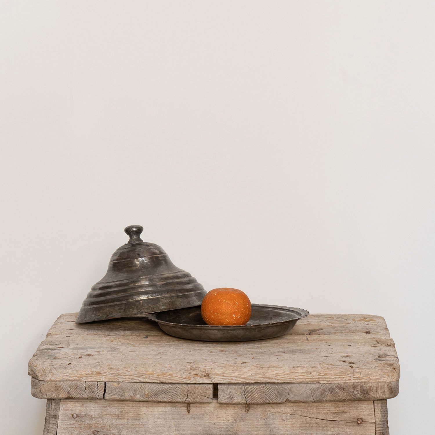 O122_Ottoman_Tinned_Copper_Covered_Serving_Dish_I_Front_02.jpg