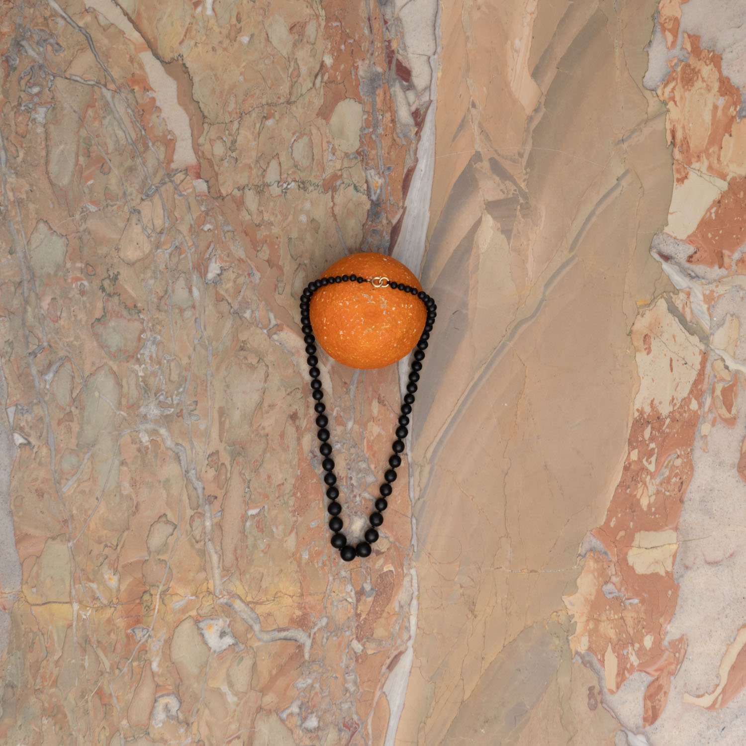 O127_Victorian_Rose_Beads_Mourning_Necklace_03.jpeg