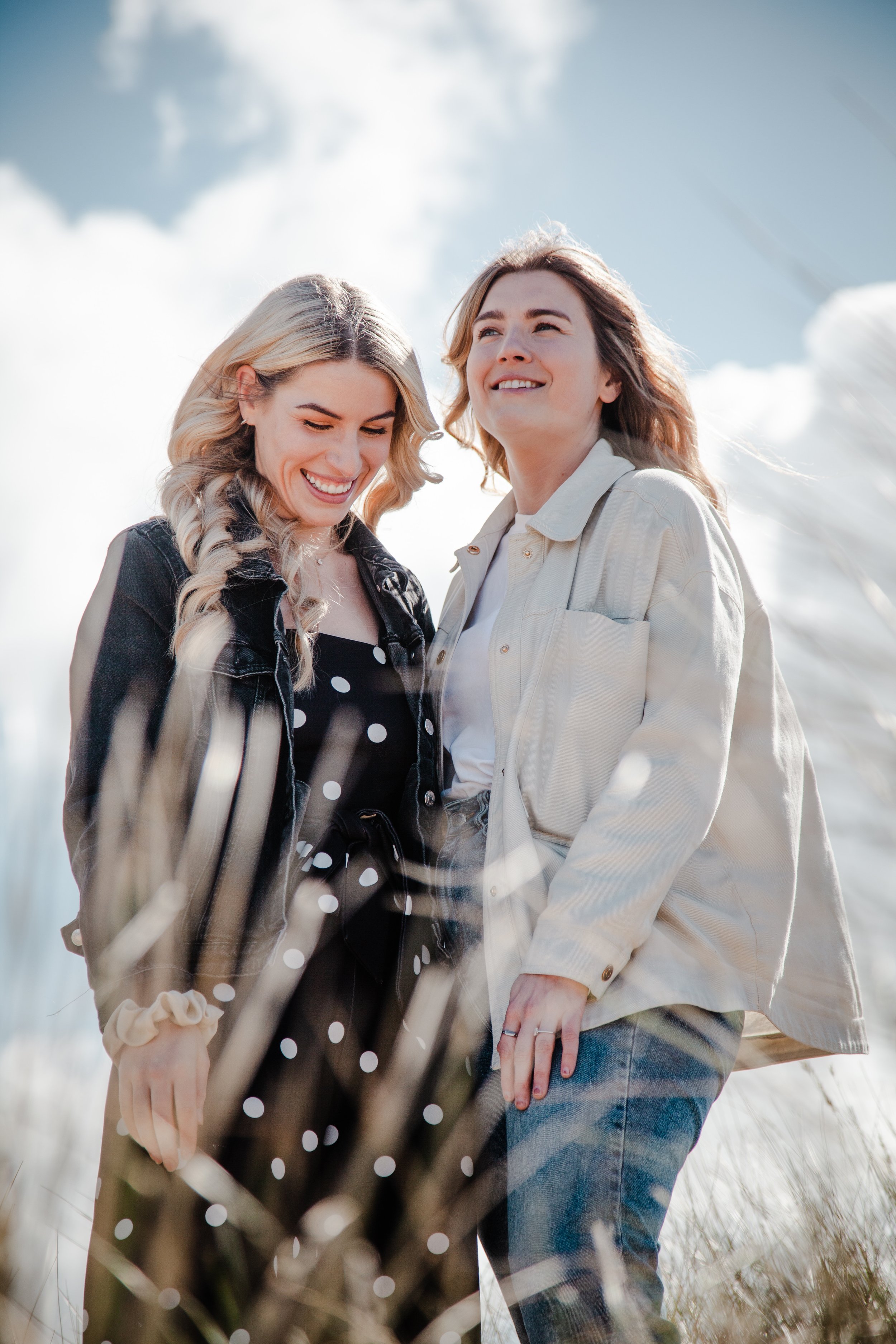 Alys & Hannah Beach-045.jpg