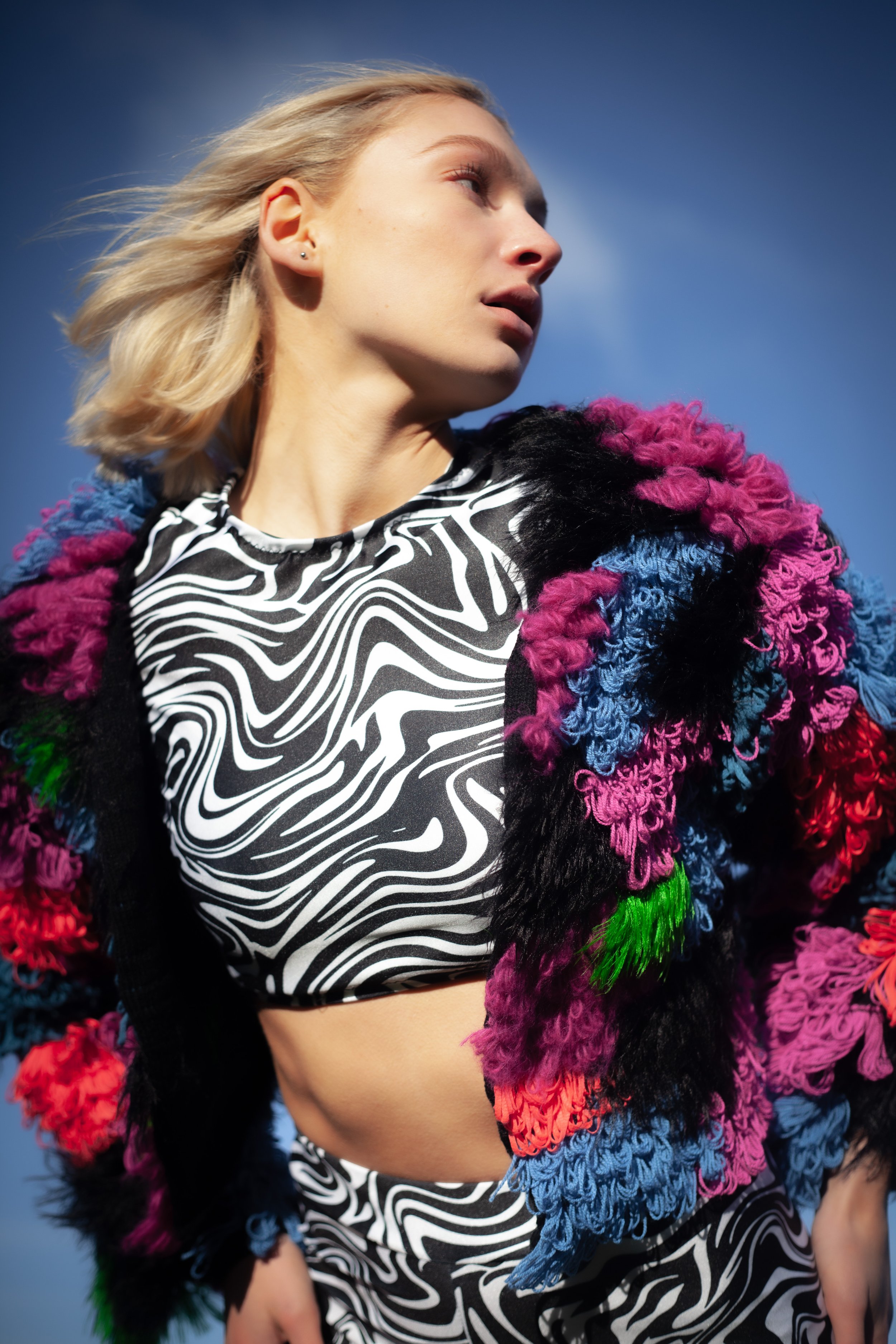 Liv VoR B&W Swirl set13.jpg
