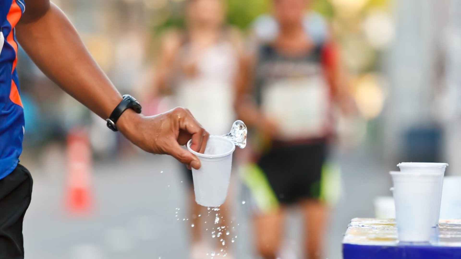 Hydratation : ce que 50 % des coureurs font mal (et comment l’éviter)