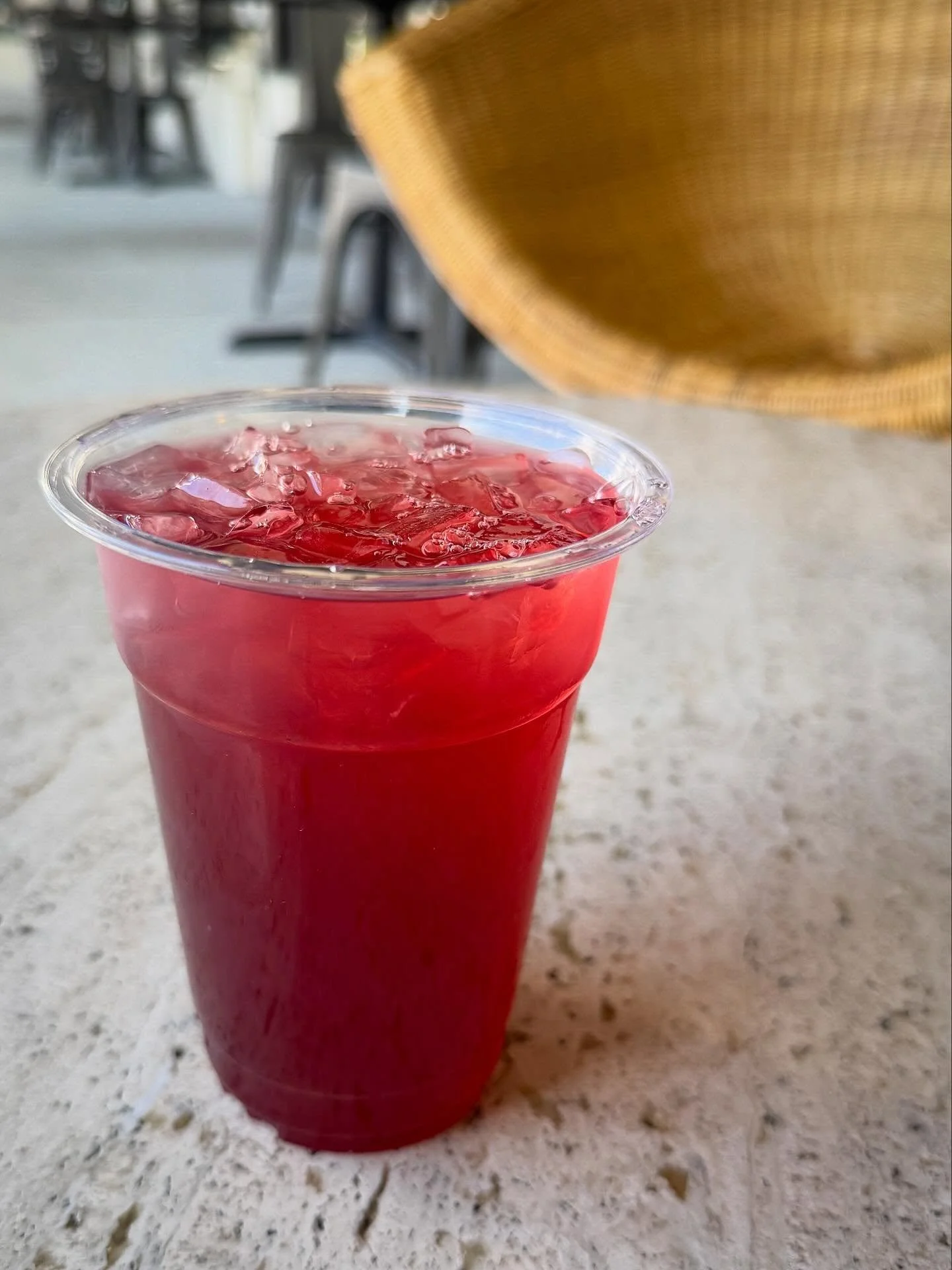 BlackBerry Royal Iced Tea + Honey 

Come enjoy this delicious iced tea made using loose leaf fruit tea from our friends at @tinroofteas