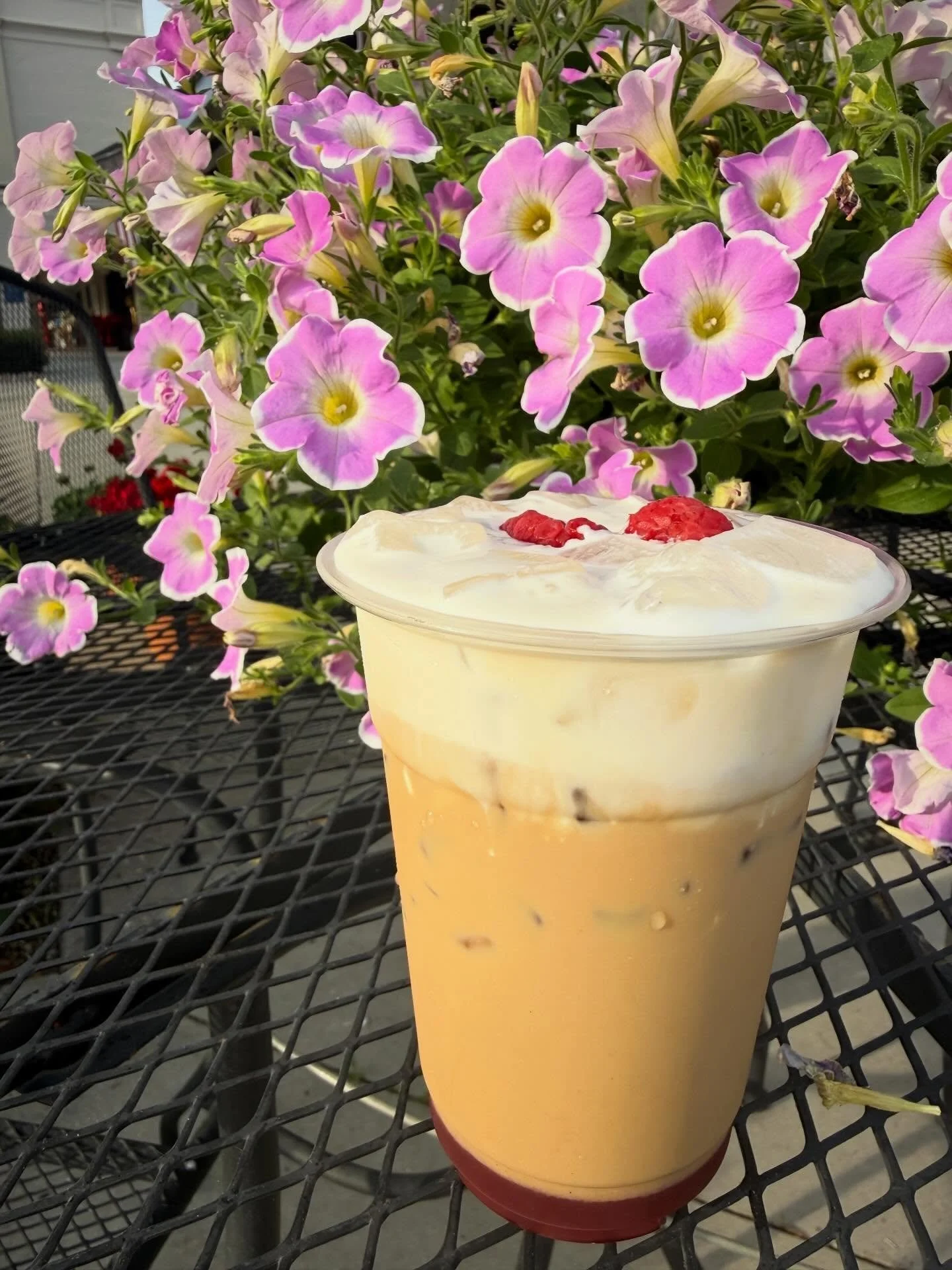 Still waiting on April showers 🌧️but with being next to Town and Country Hardware we still have flowers! 🌸🌺🌷