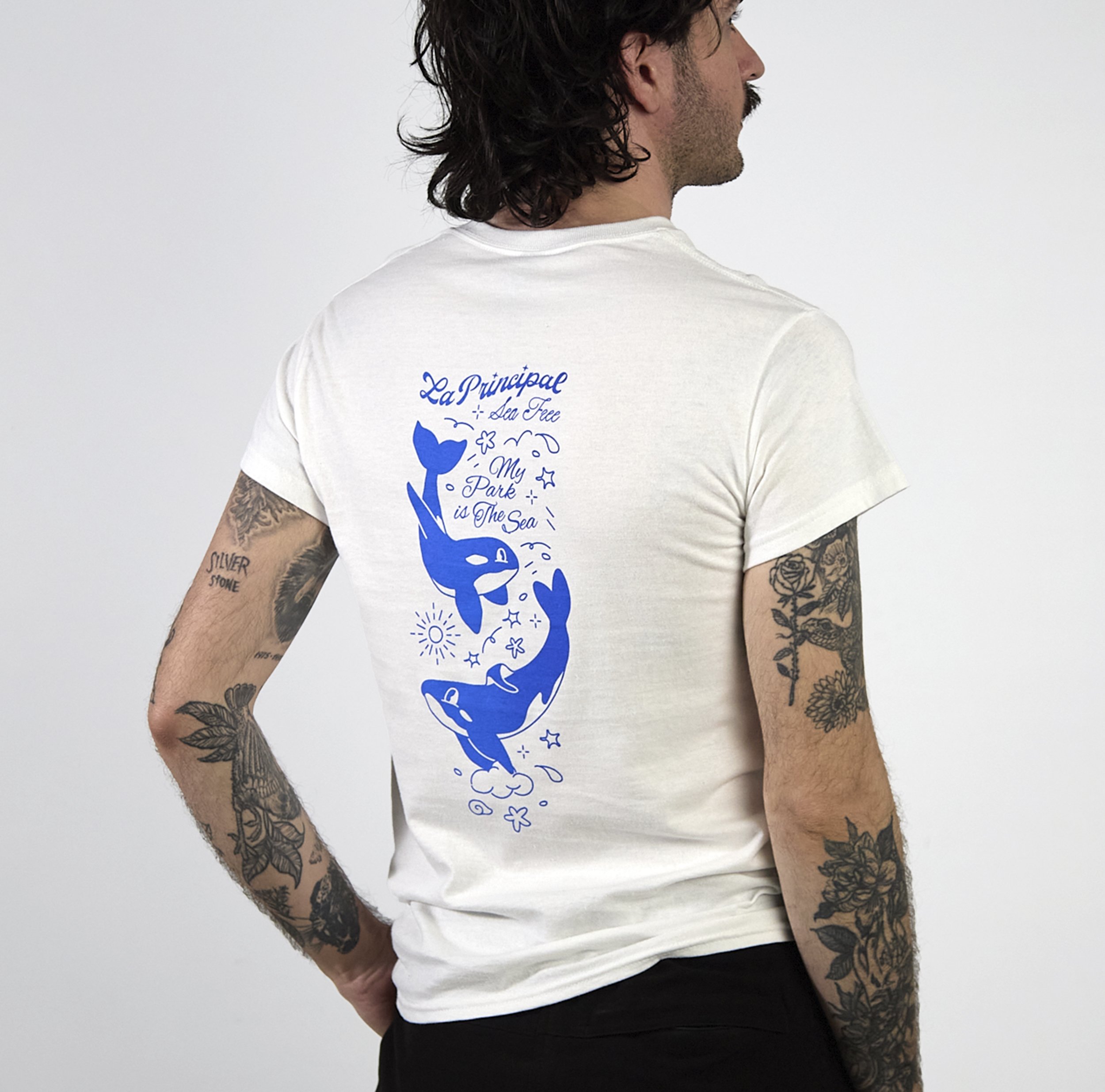 Camiseta con imagen de Ulises, la ballena que vivió en el zoo de Barcelona, un diseño especial para los amantes de la fauna marina