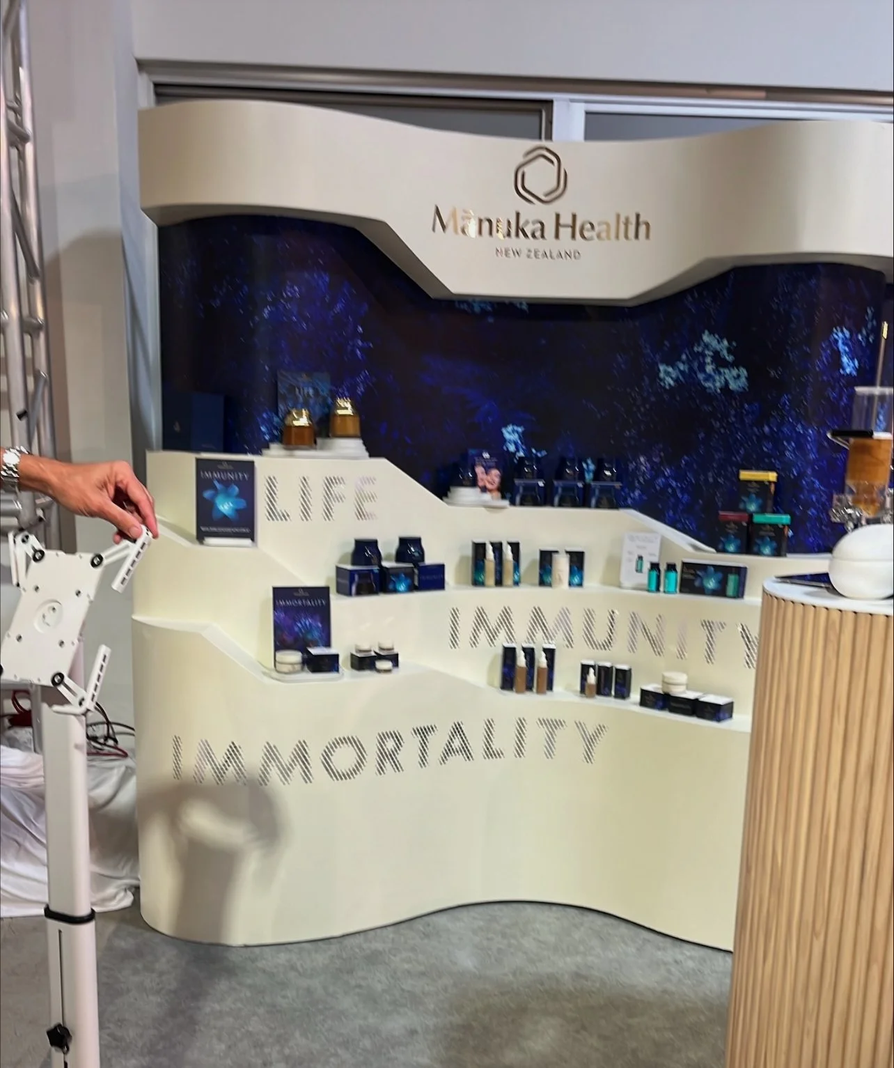 Manuka Health Trade Show Experience