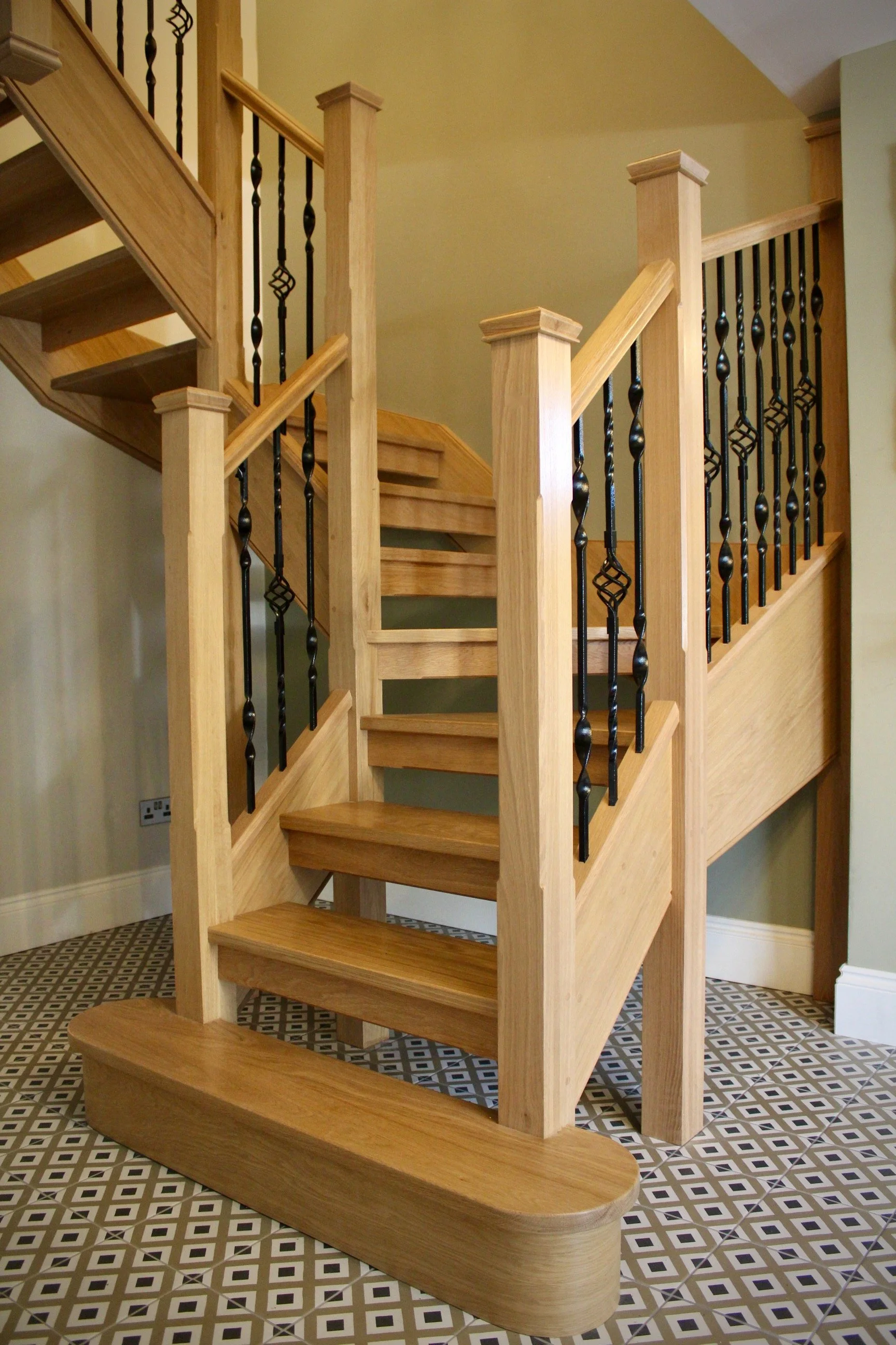 Premium oak staircase with metal iron balustrades 