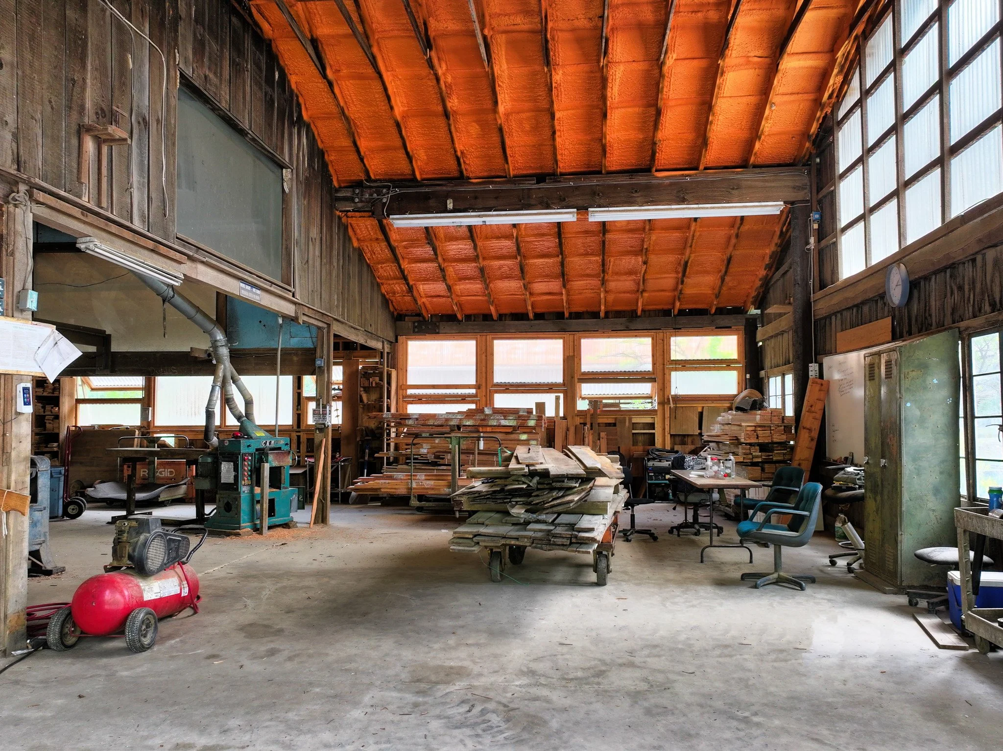 Main "Mill House" with 3, 3-phase converters and compressed air throughout
