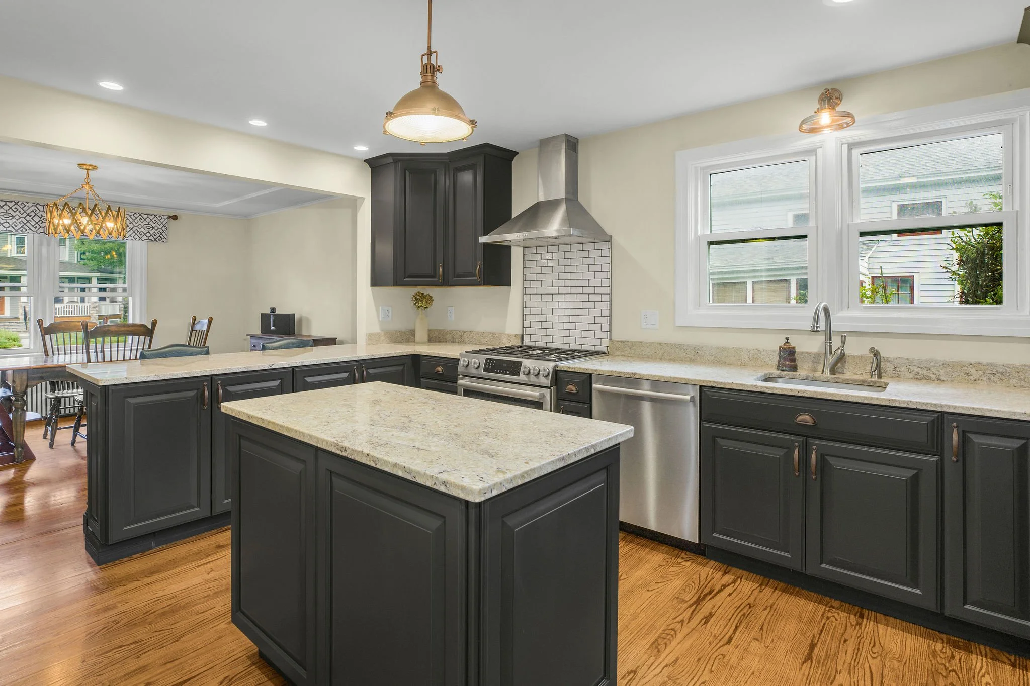 72McleanINTERIOR-AngelPhoto&Video-8.JPG