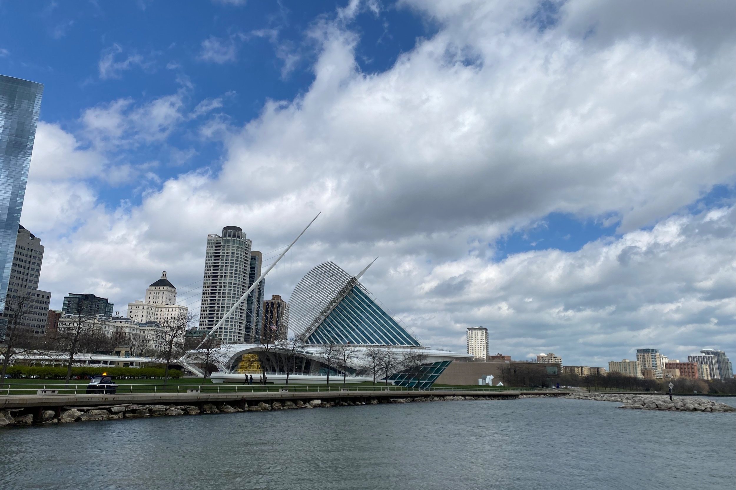 Milwaukee Art Museum and Lakefront