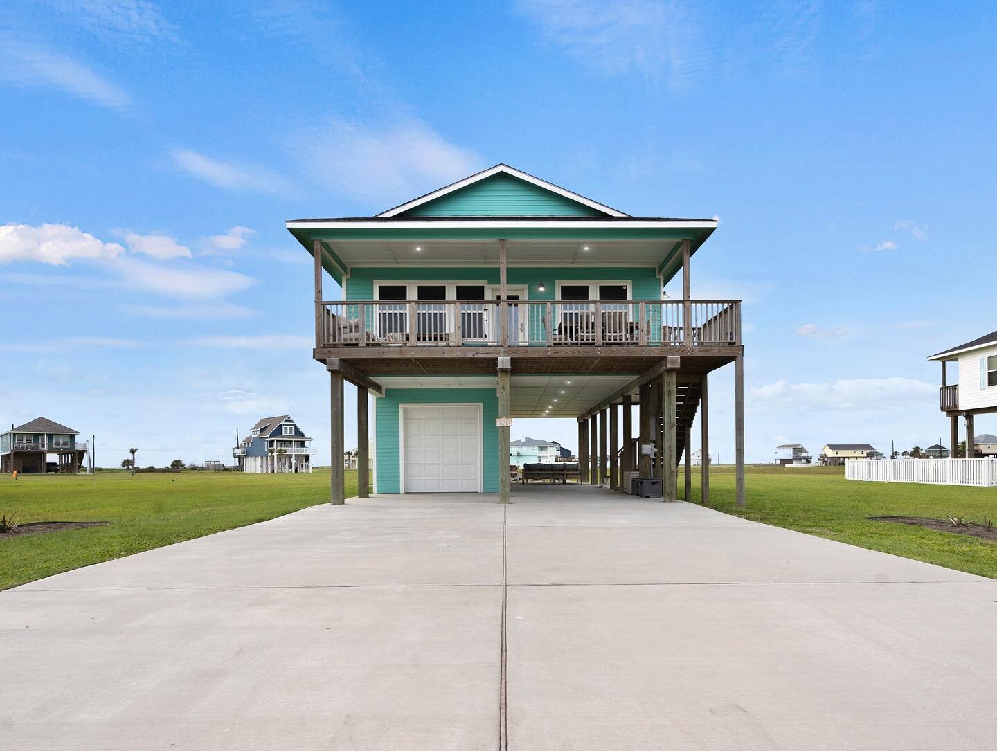 Starting the day down on the West End of Galveston! Catch this 3/2 hitting AirBnB/VRBO later this week 🌊 

#houstonrealestate
#galvestonrealestate
#texashomes