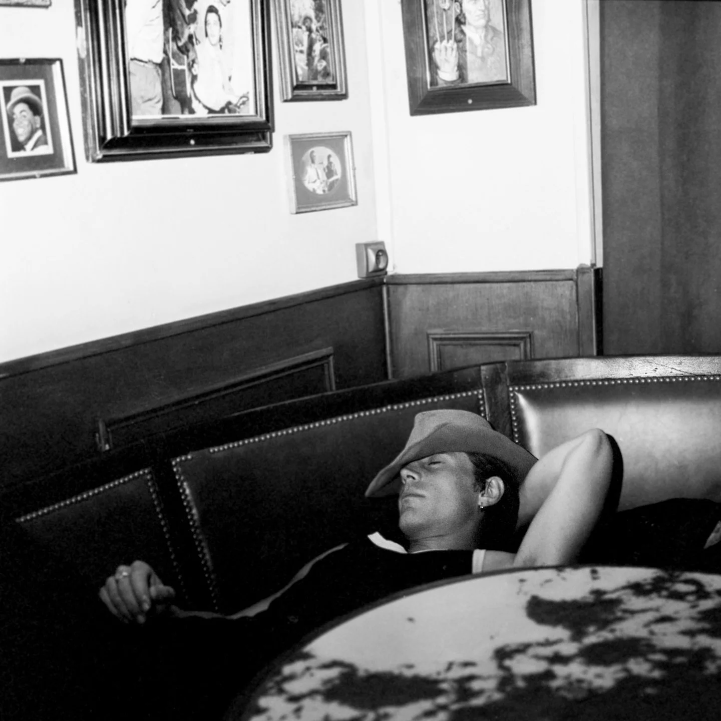 Portait @david.prat @bar_chez_camille #rolleiflex. 
.
.
.
#kodak