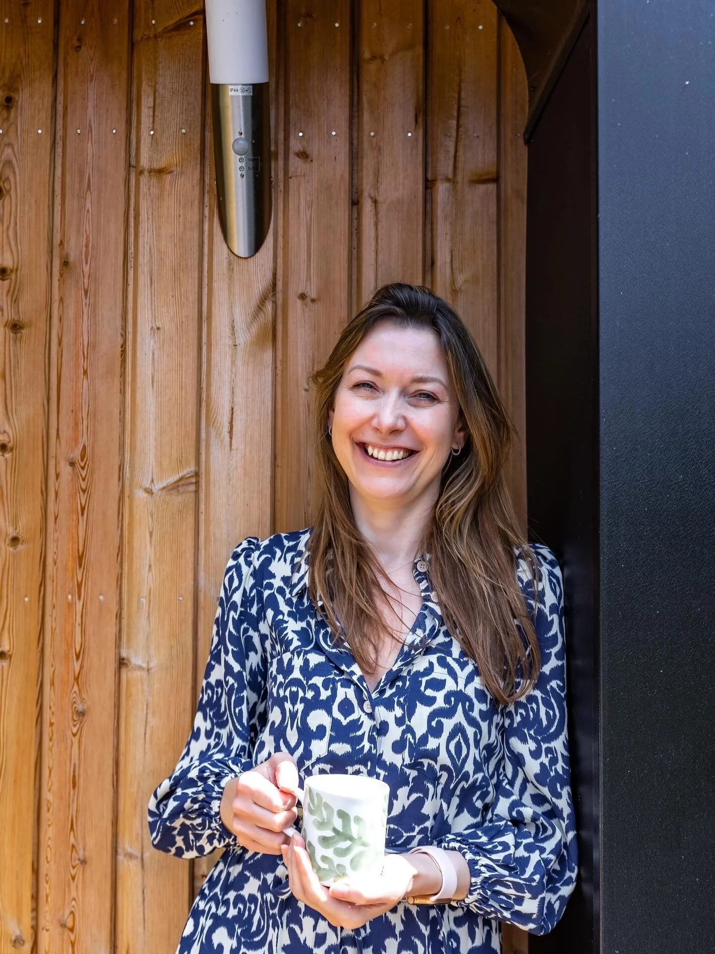 Today is World Menopause Day 💛
This year, the focus is on how lifestyle medicine can ease menopausal symptoms, reduce chronic-disease risk & support women’s long-term health.
As a Nutrition & Wellness Coach, I have always worked holi