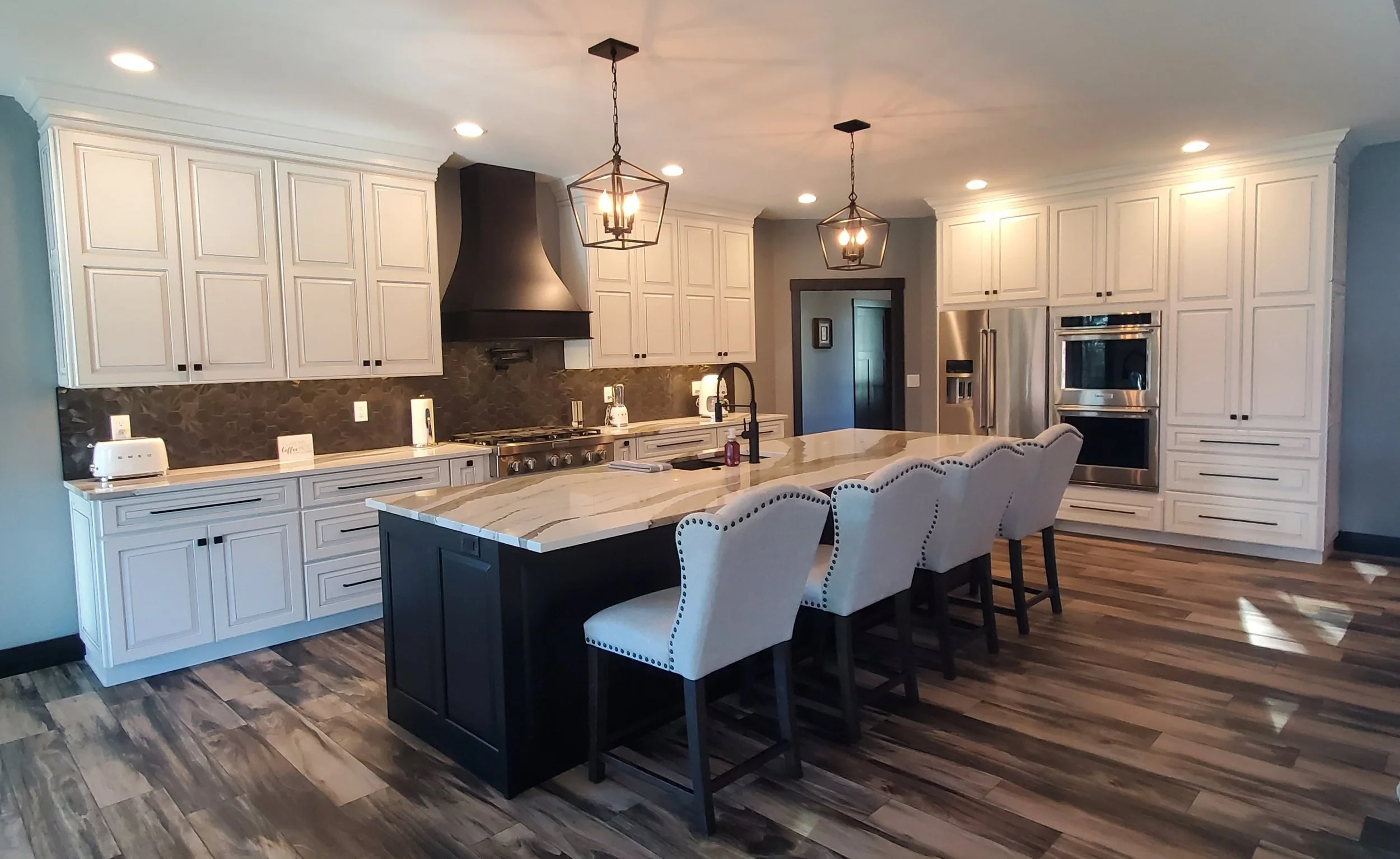 Kitchen 1.jpg