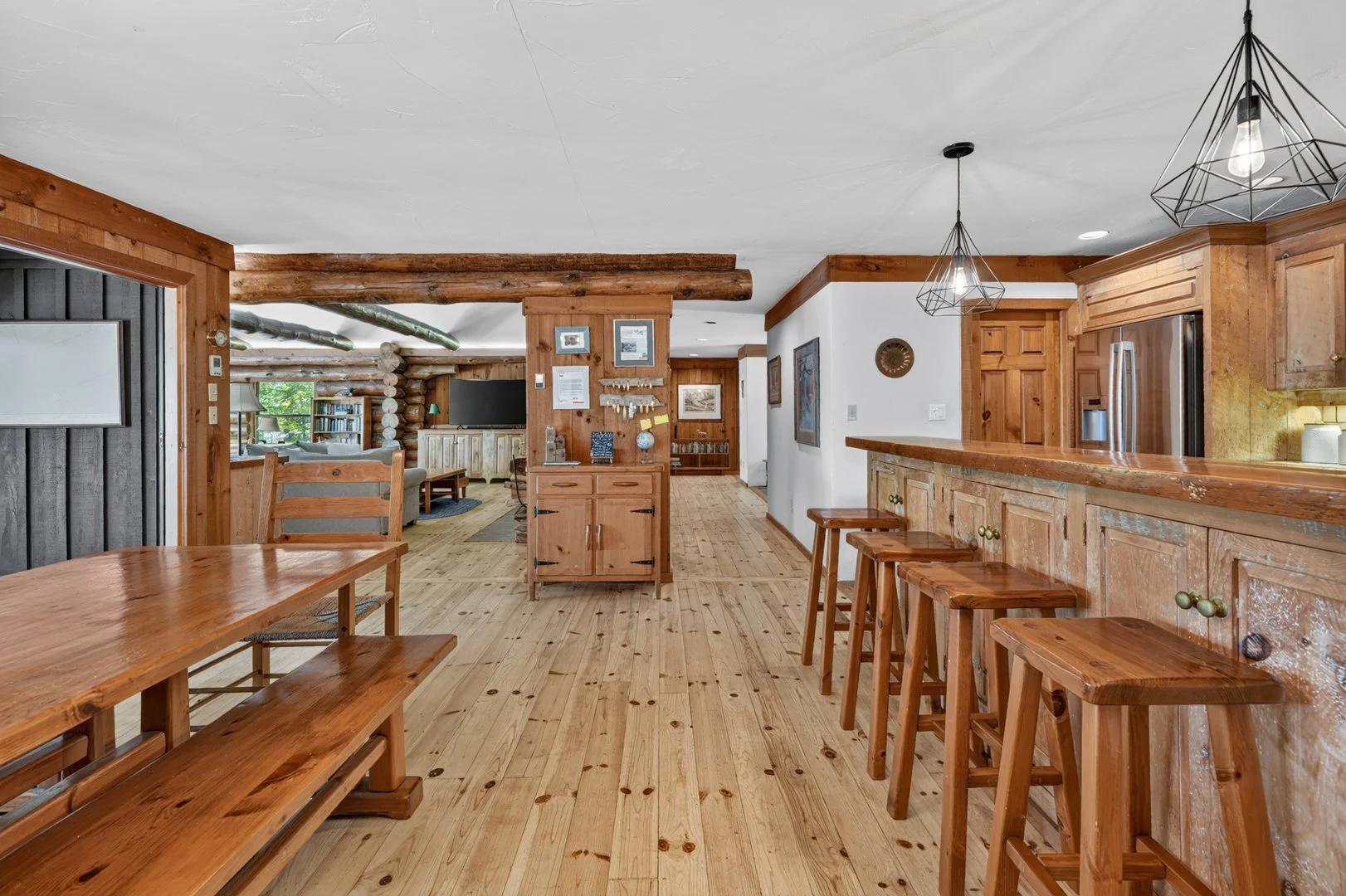 1080SlipperlakeDr-18.jpg
