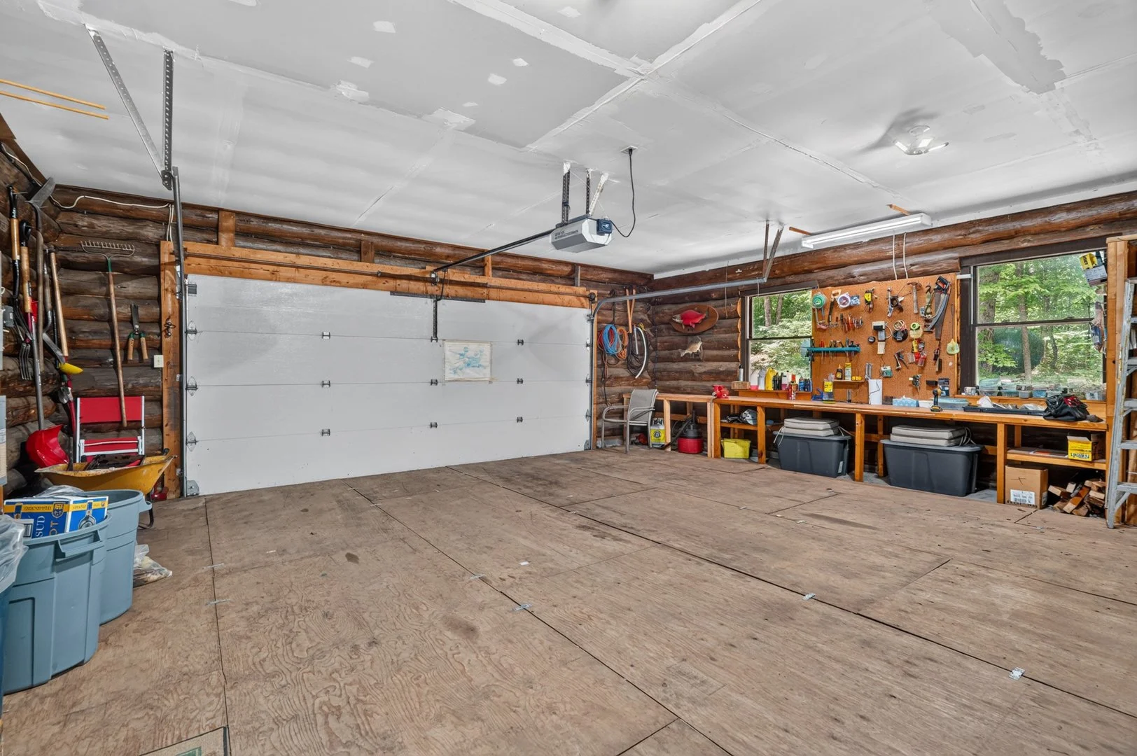 1080SlipperlakeDr-41.jpg